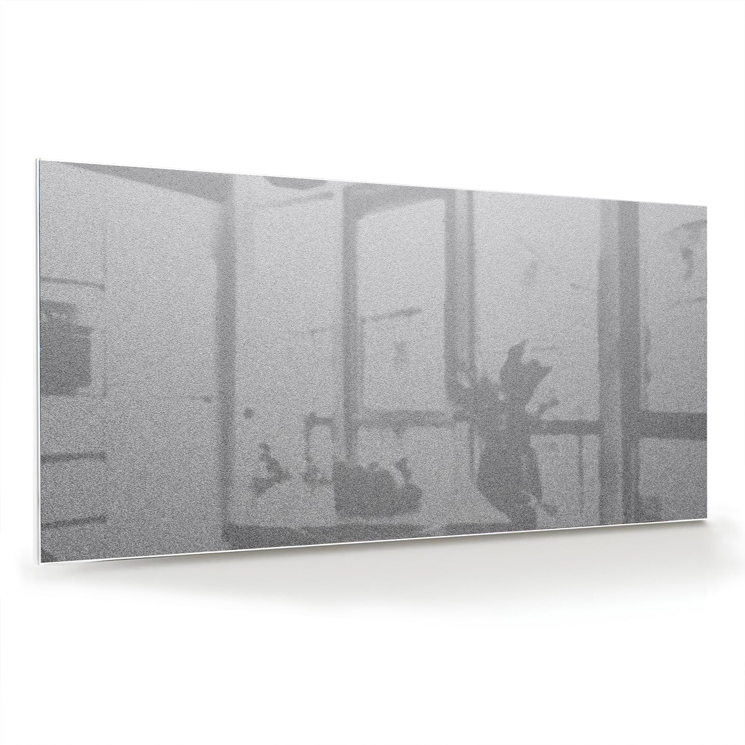 Minimalistisch glazen schilderij met reflecties, ideaal voor een modern interieur