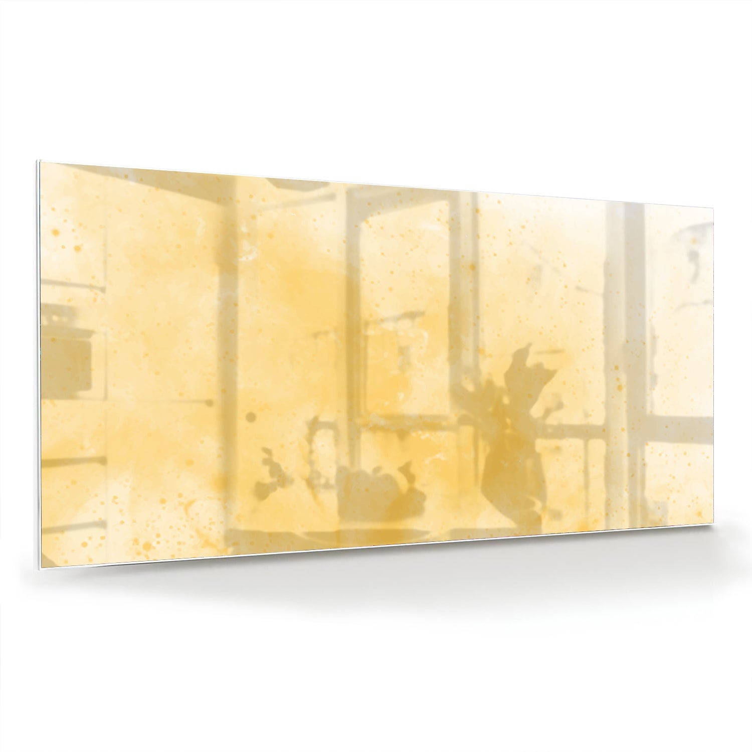 Abstract glazen schilderij in gouden tinten op een witte muur in een moderne woonkamer.