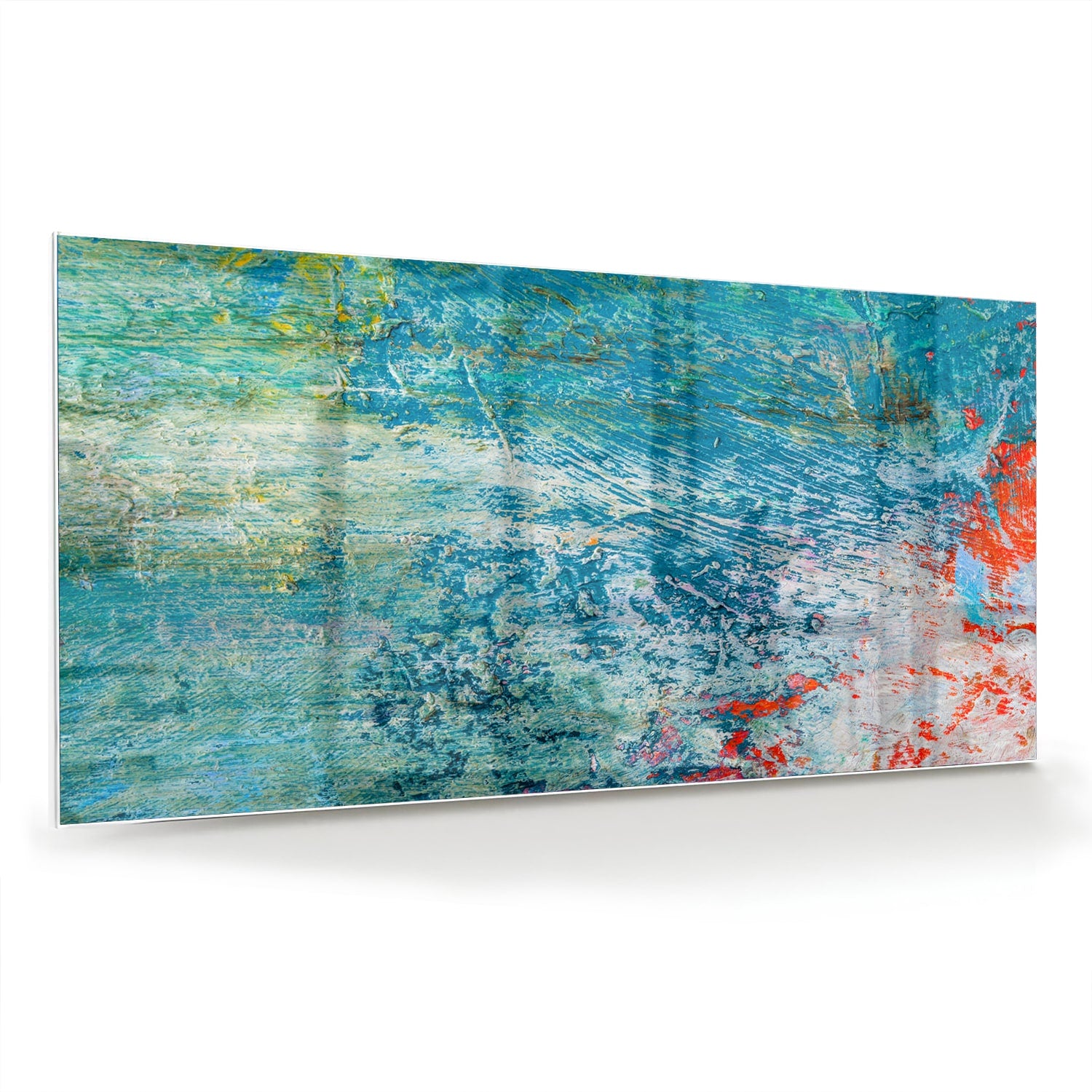Kleurrijk abstract glazen schilderij aan de muur boven een houten kast