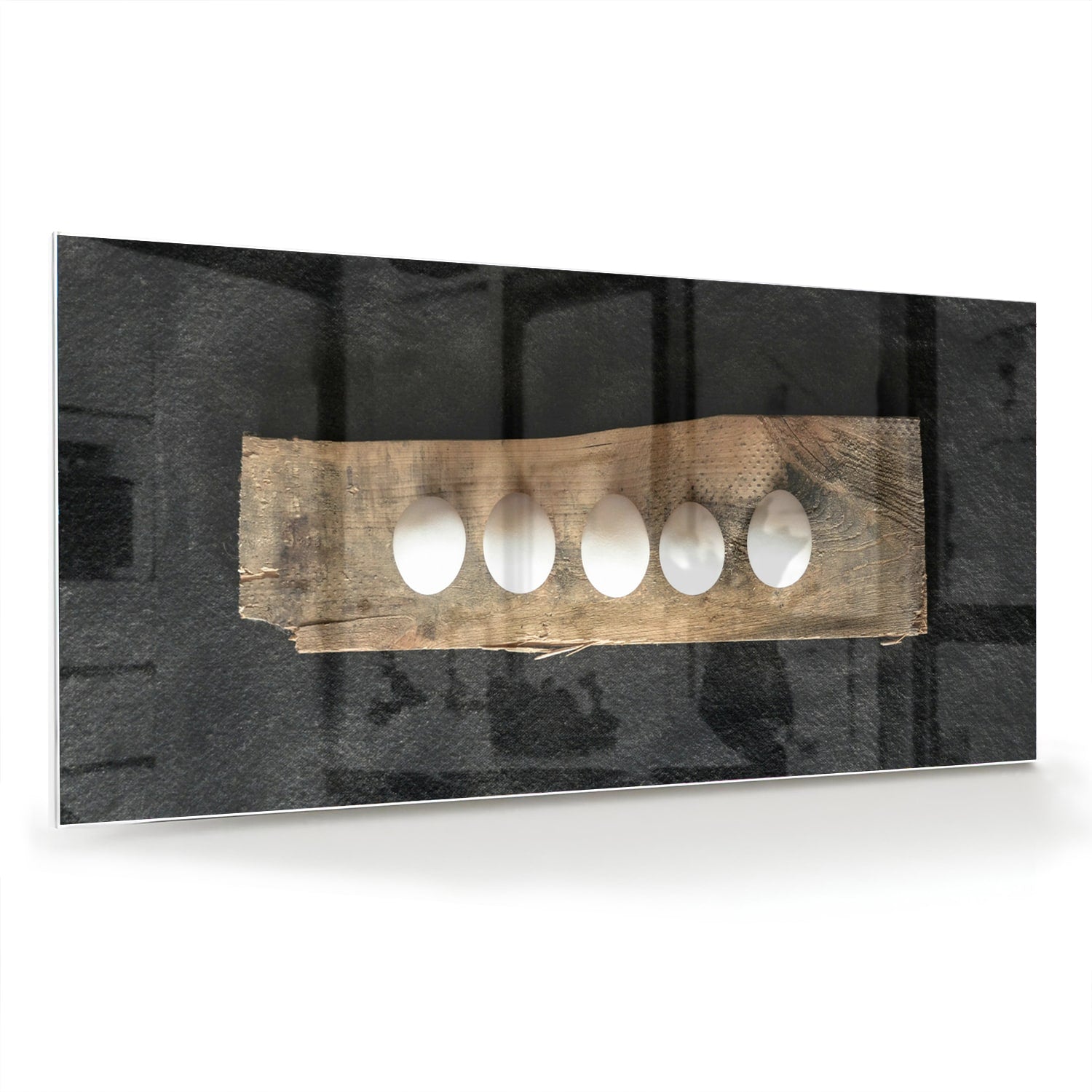 Elegant glazen schilderij met vier lichtpunten, perfect voor moderne interieurs.