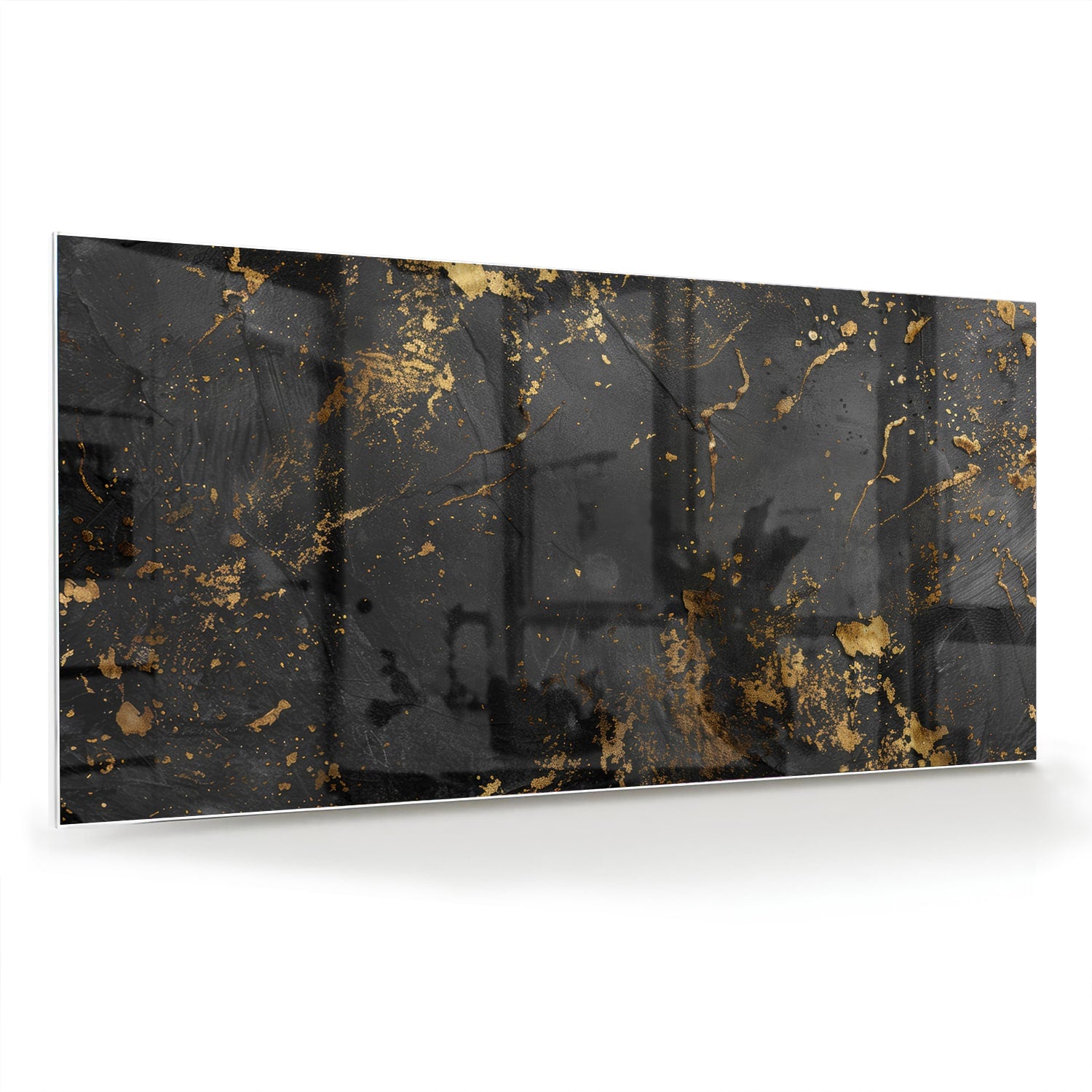 Modern glazen schilderij met abstracte gouden spatten op een zwarte achtergrond.