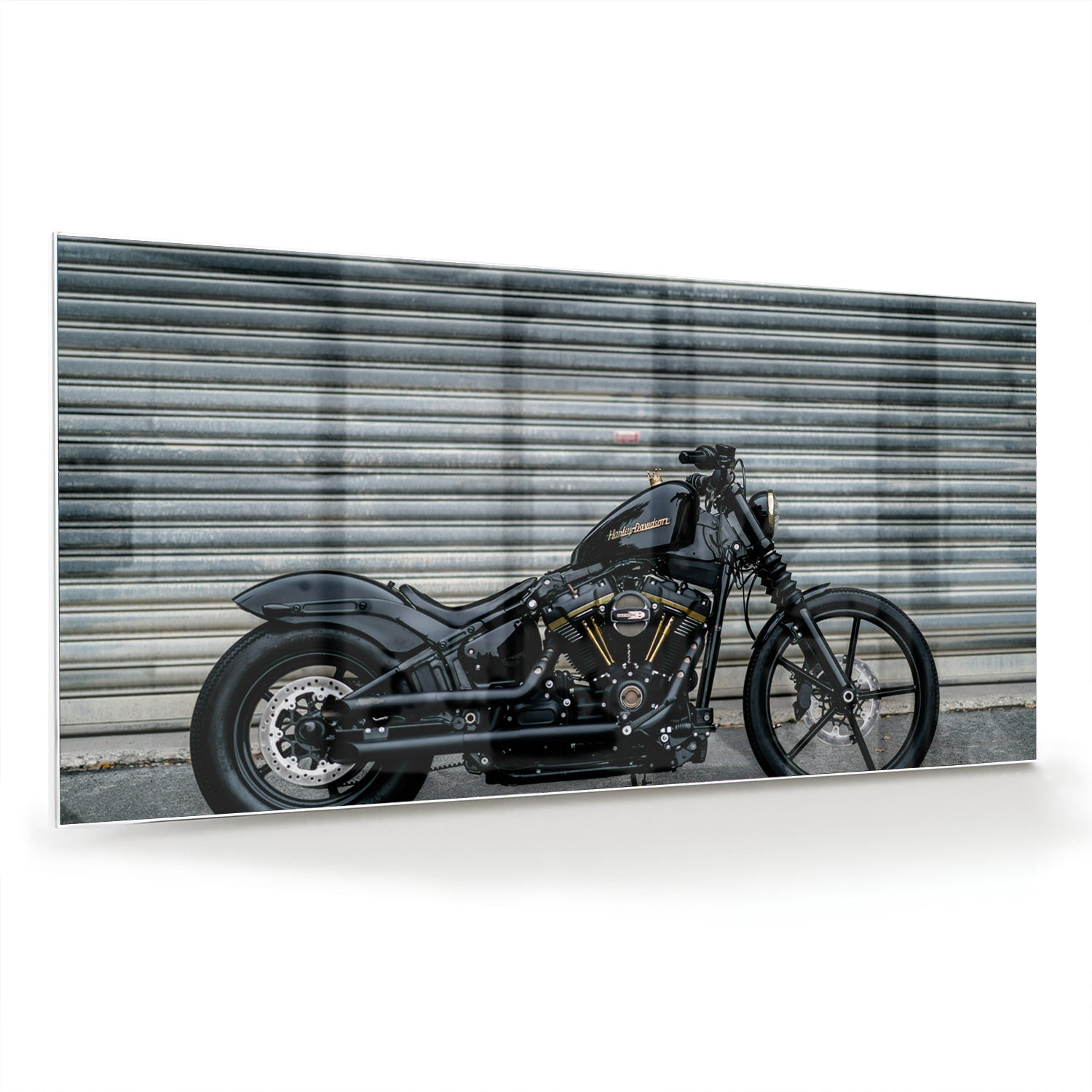Glazen schilderij van een motor, perfect voor wanddecoratie in een modern interieur.