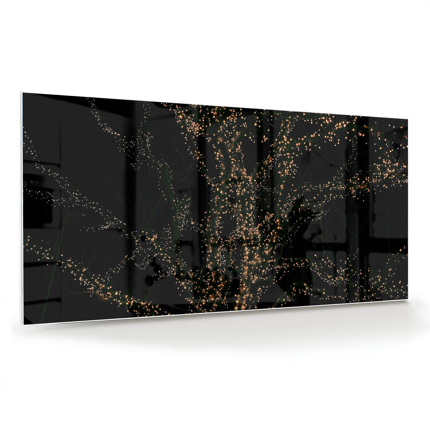 Abstract glazen schilderij met gouden takken op een zwarte achtergrond
