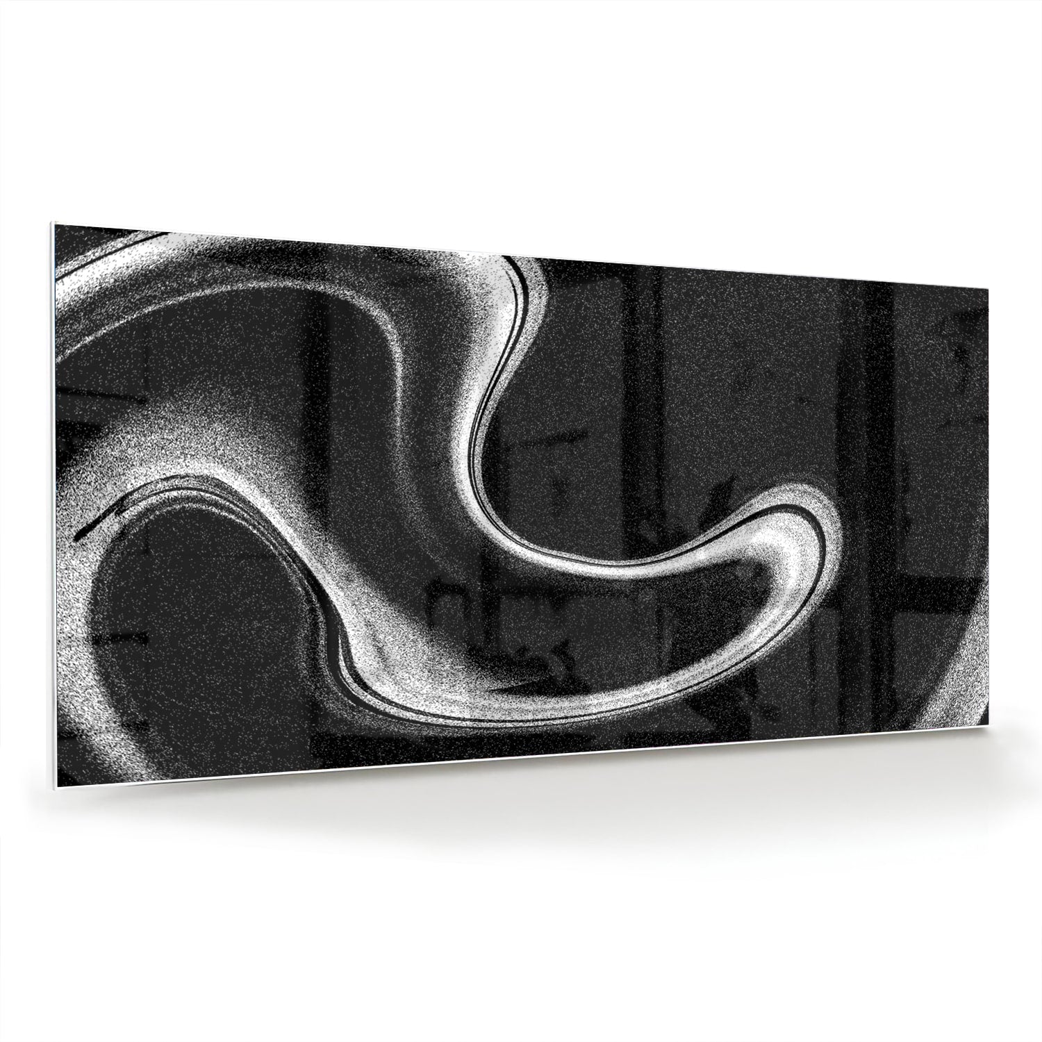 Zwart-wit glazen schilderij met abstracte golven, geschikt voor moderne interieurs.