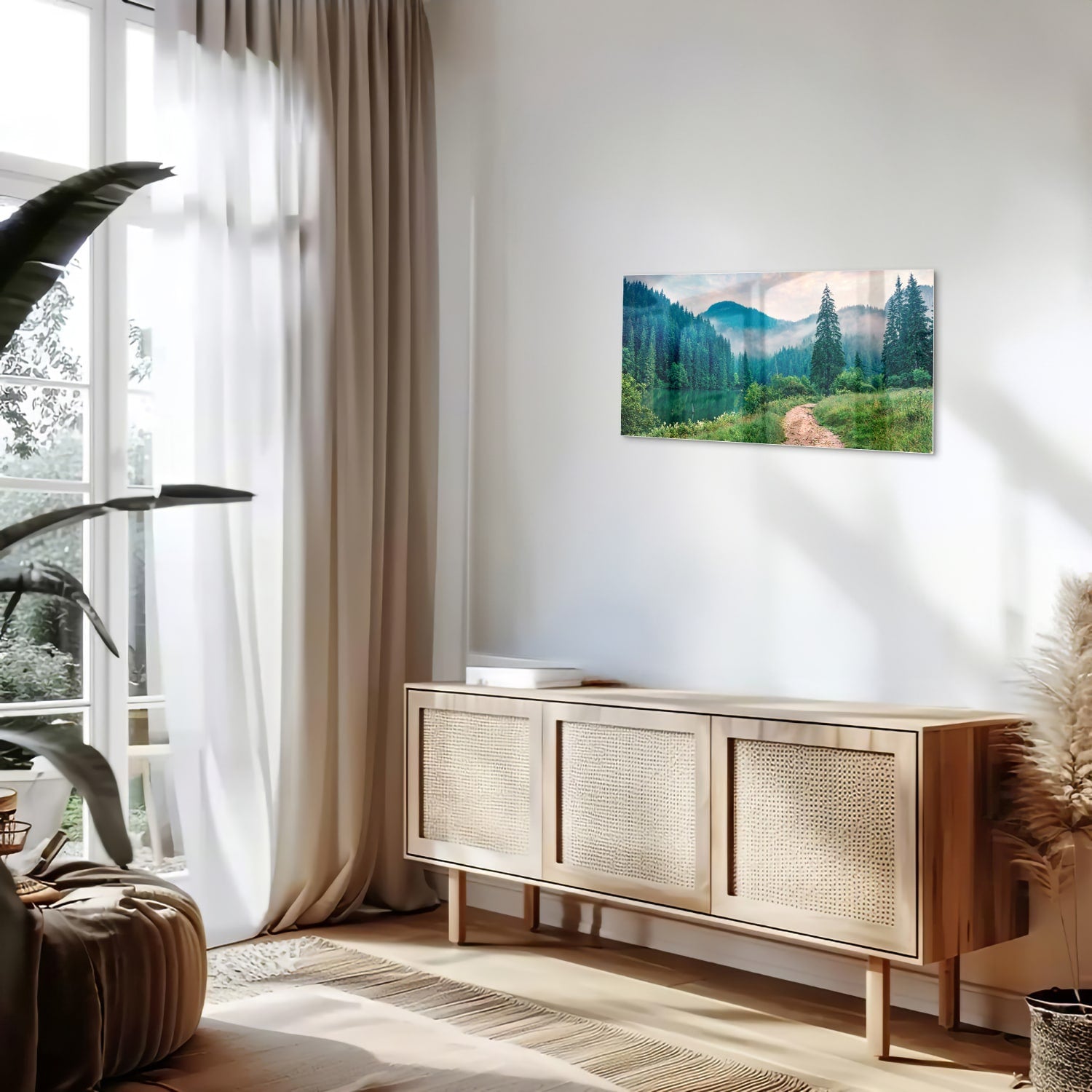 Glazen schilderij van een berglandschap met een pad en bomen
