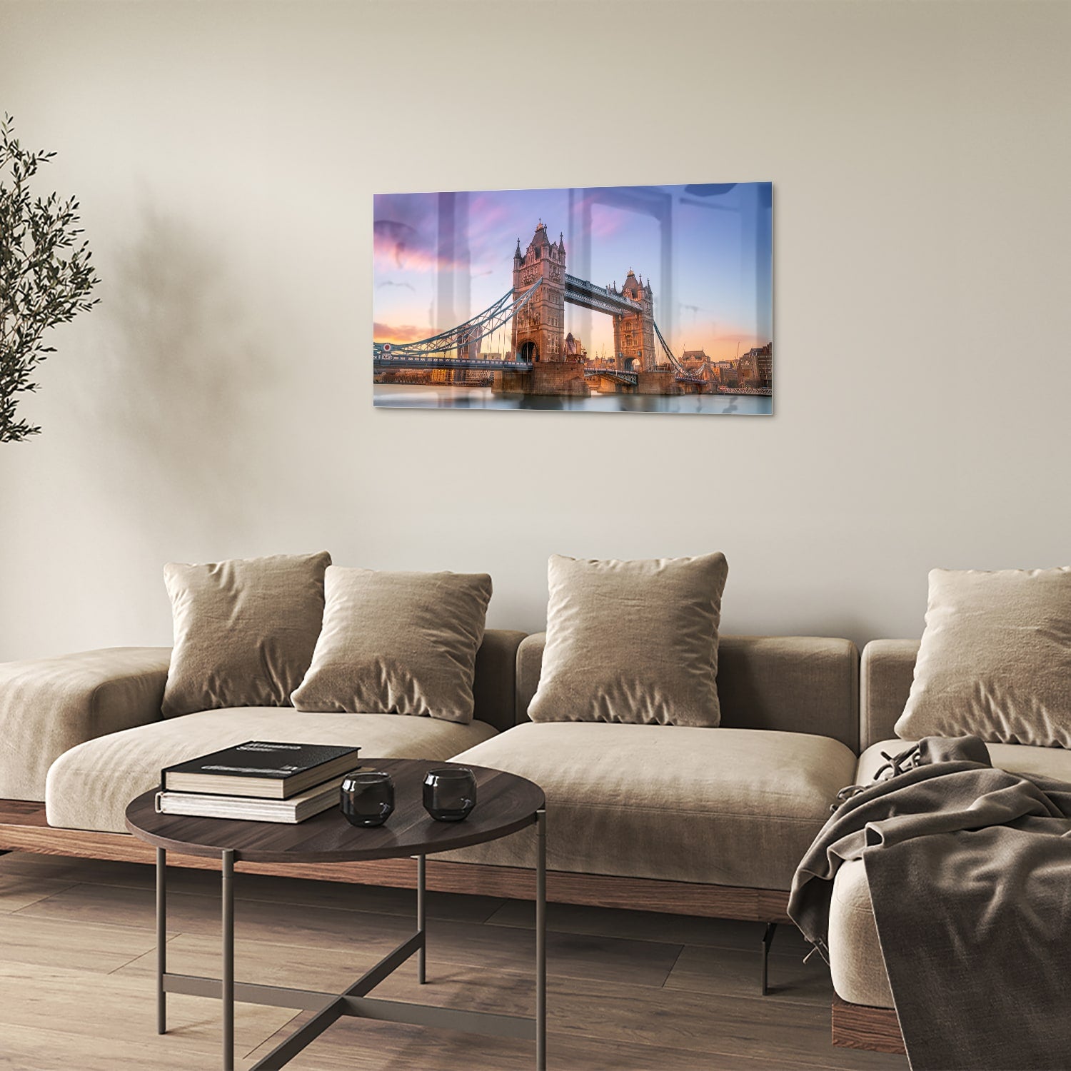 Glas schilderij van de Tower Bridge in Londen met een zonsondergang op de achtergrond.