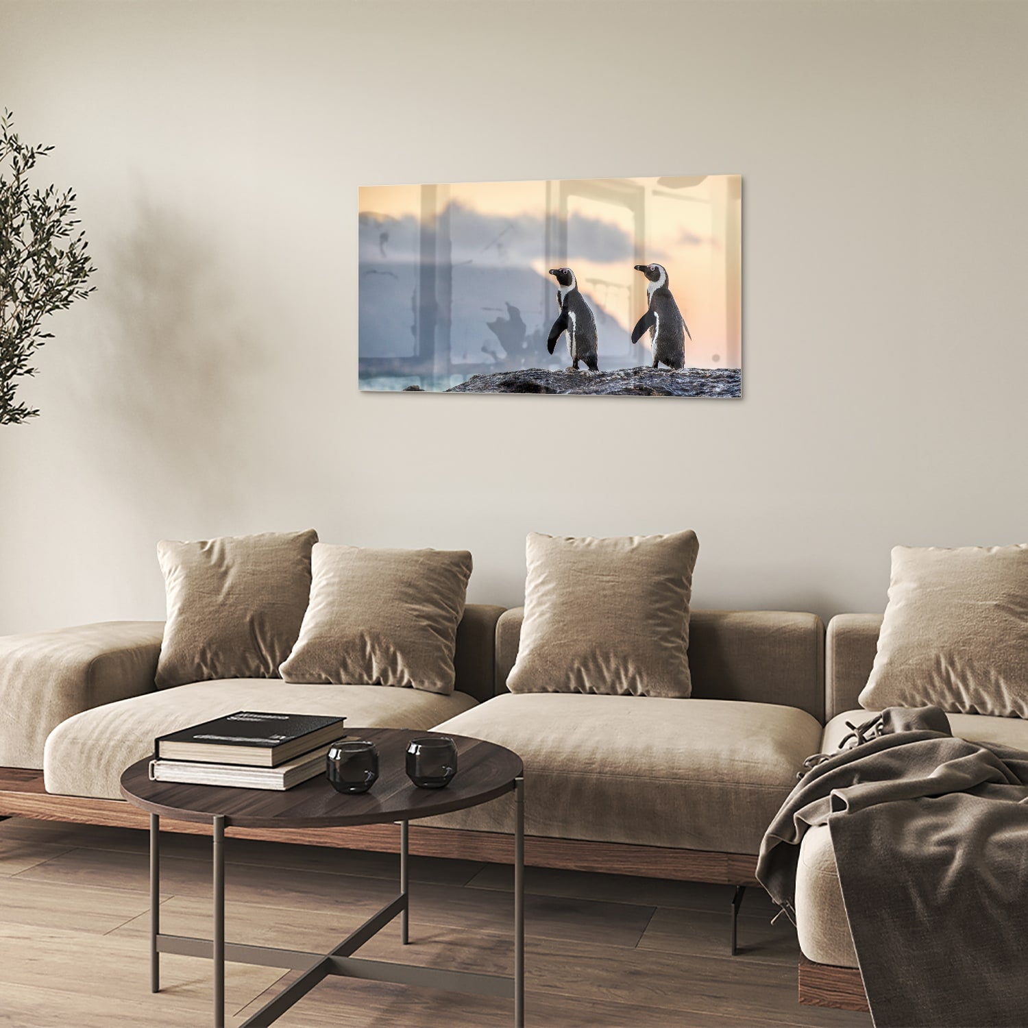 Glazen schilderij van pinguns aan zee met een zonsondergang op de achtergrond