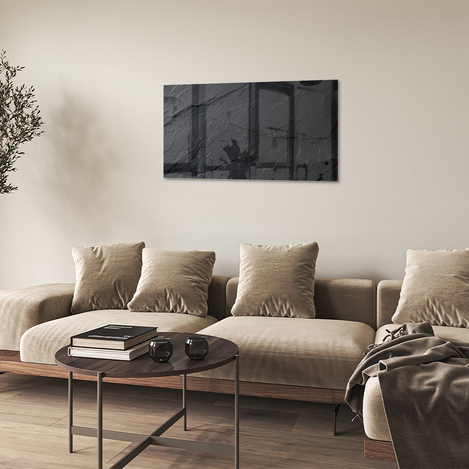 Modern glazen schilderij met abstracte zwart-witte patronen aan de muur