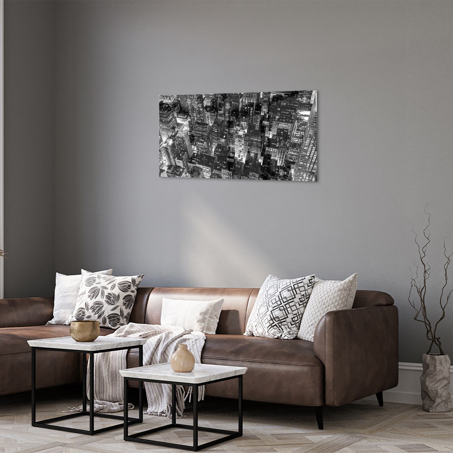 Zwart-wit glazen schilderij van een stad, prachtig decor voor modern interieur.