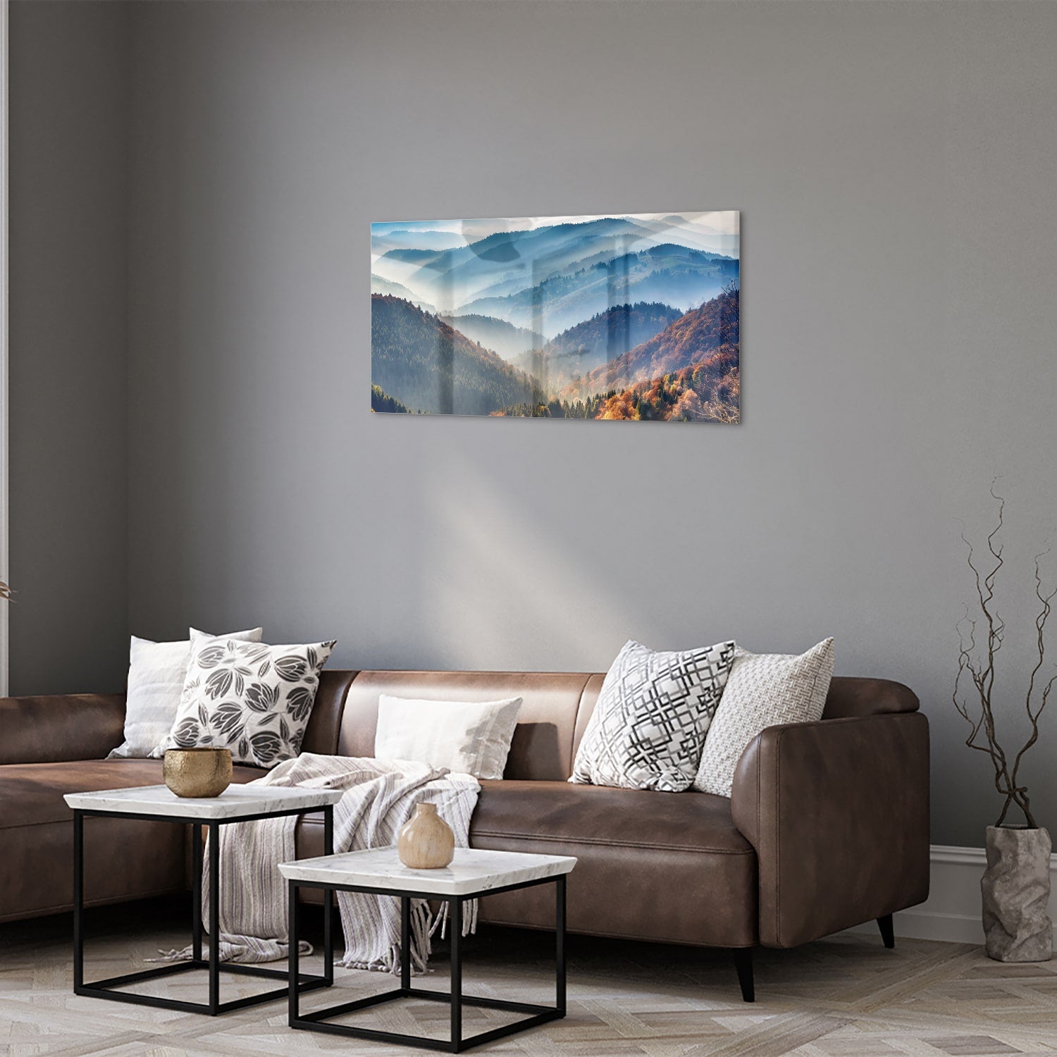 Glazen schilderij met een adembenemend berglandschap in warme herfstkleuren