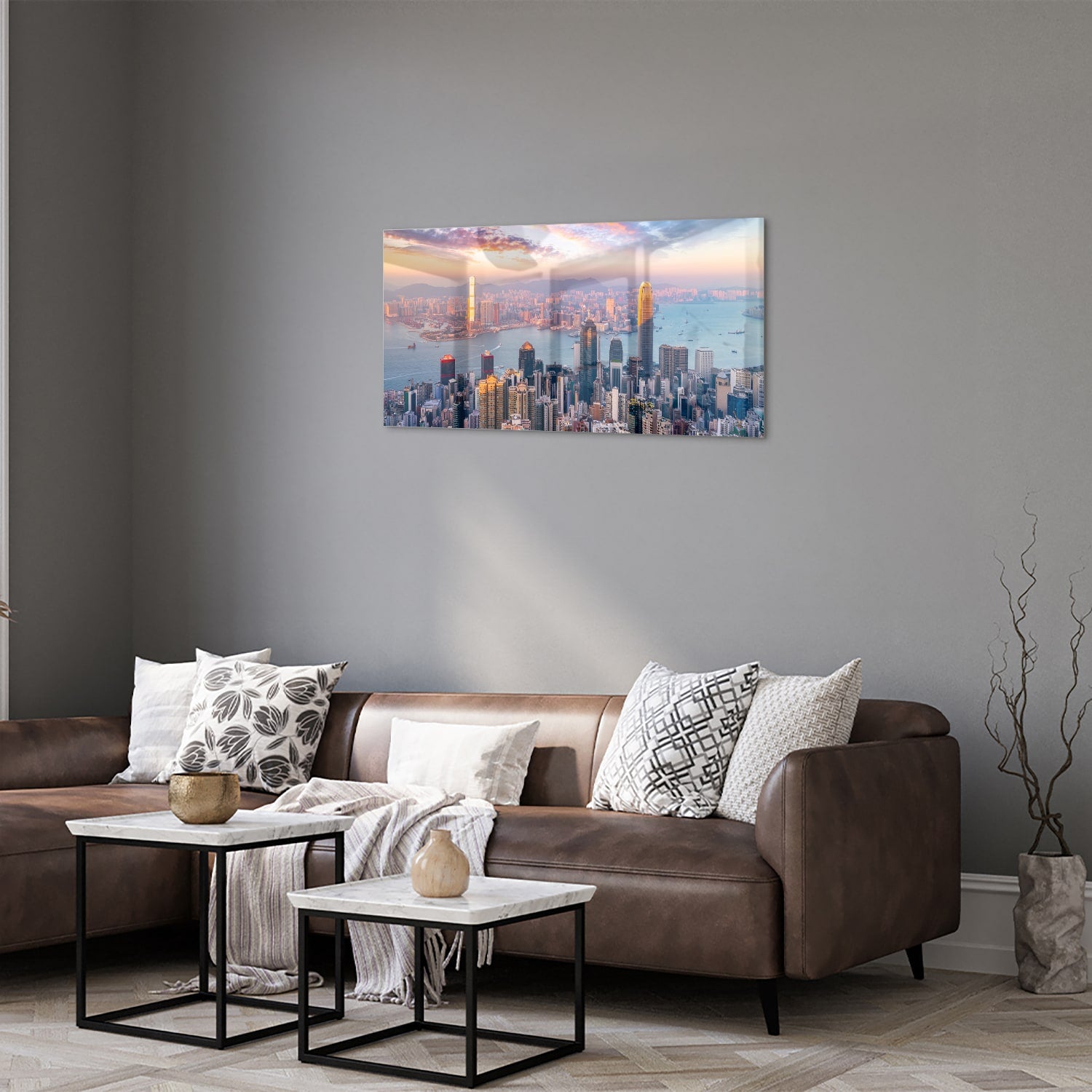 Glazen schilderij van een stadsgezicht met zonsondergang, perfect voor inrichting