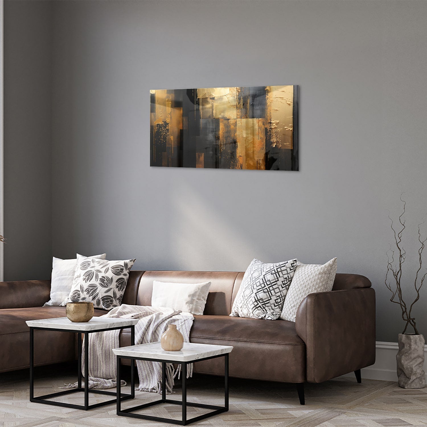 Abstract glazen schilderij in goud en zwart, perfect voor moderne interieurs.