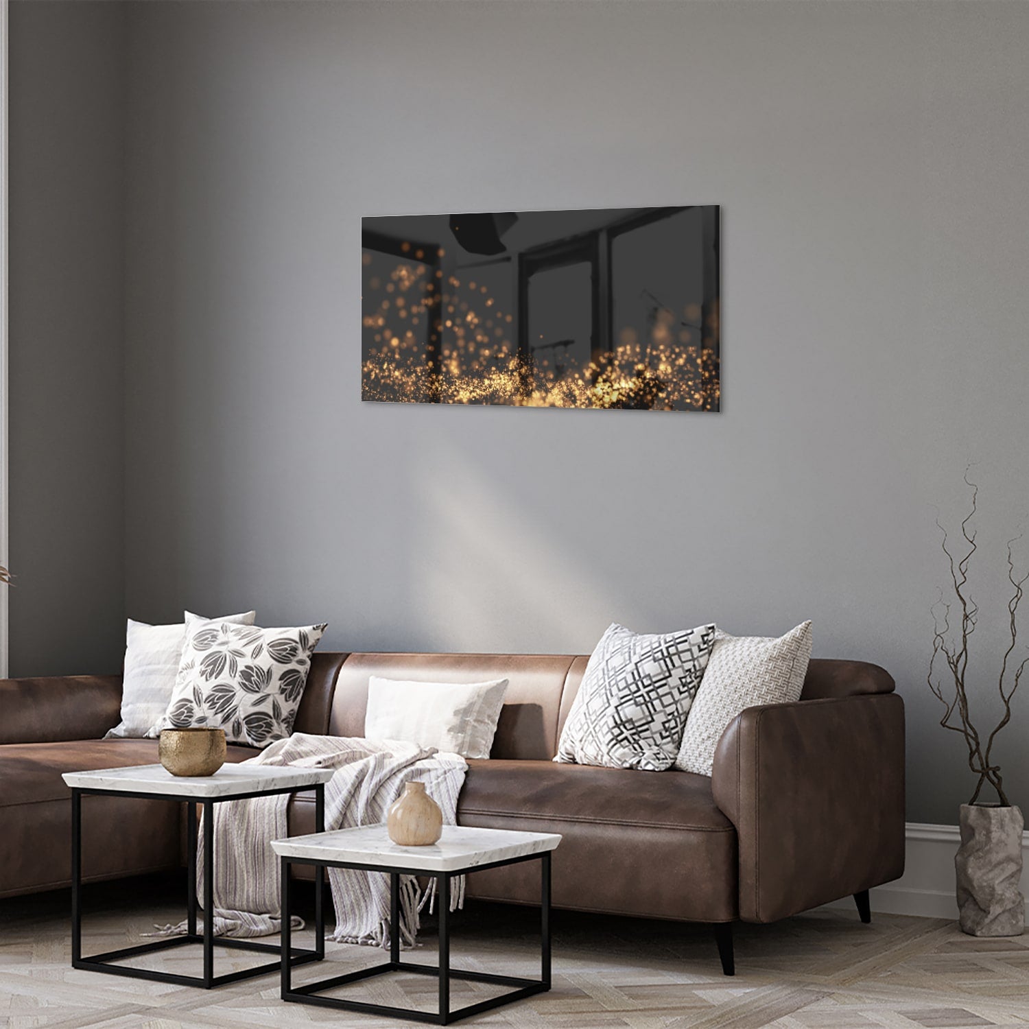 Glazen schilderij met gouden lichtpuntjes op een zwart vlak, ideaal voor moderne interieurs.