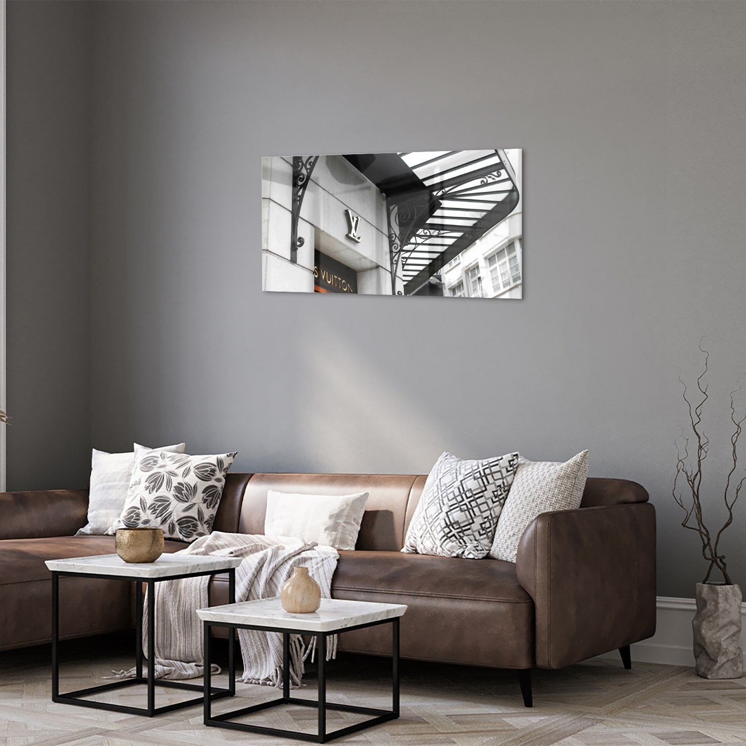 Glazen schilderij van luxe boetiek in zwart-wit, perfecte wanddecoratie.