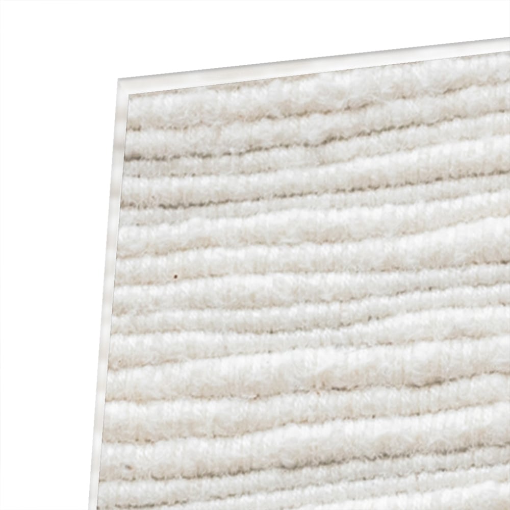 Glazen schilderij met natuurlijke lijnen in een stijlvolle woonkamer.
