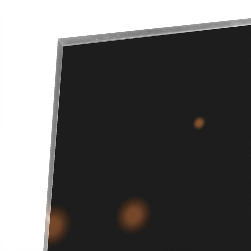 Glazen schilderij met gouden lichtpuntjes op een zwart vlak, ideaal voor moderne interieurs.