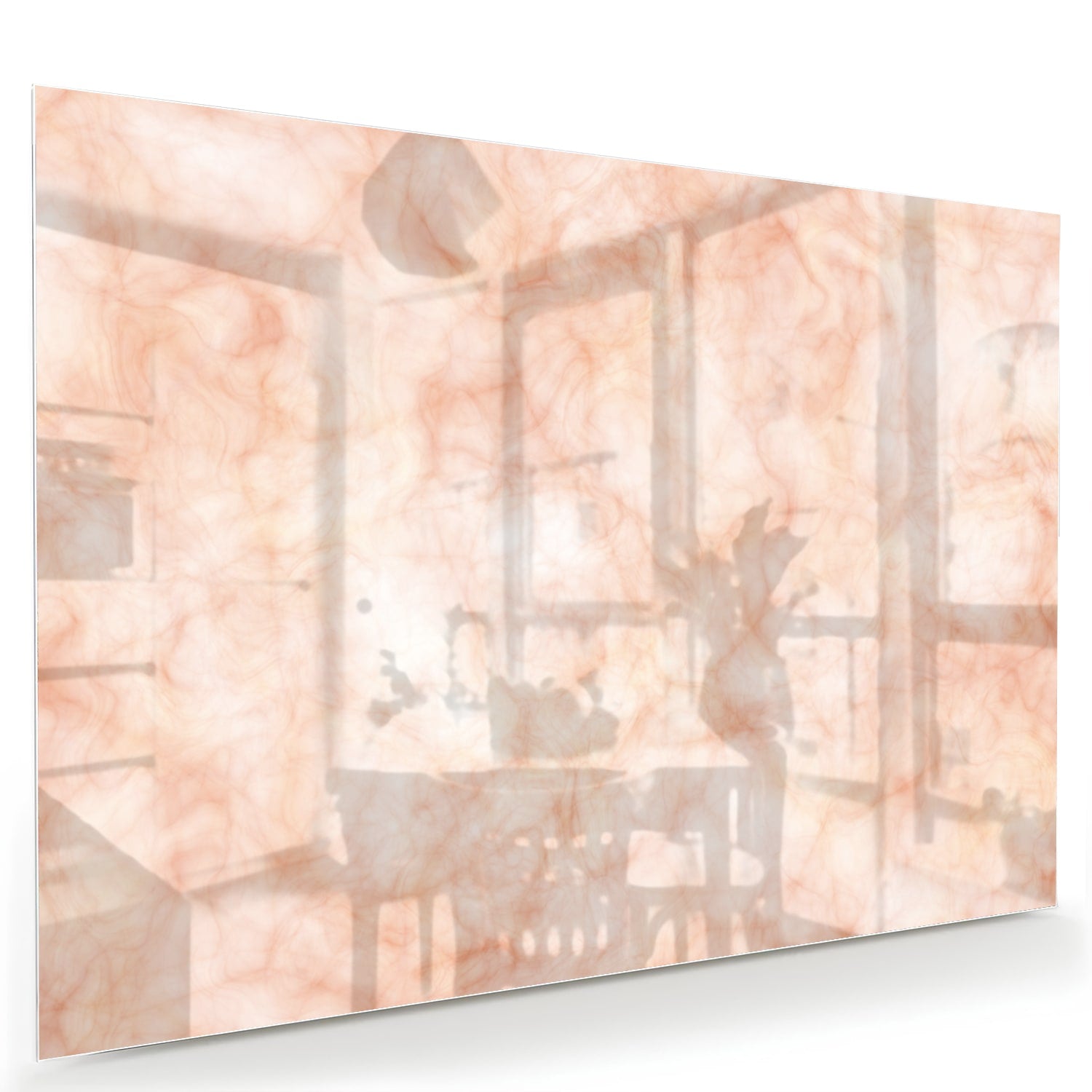 Lichtroze abstract glazen schilderij aan de muur boven een houten kast.