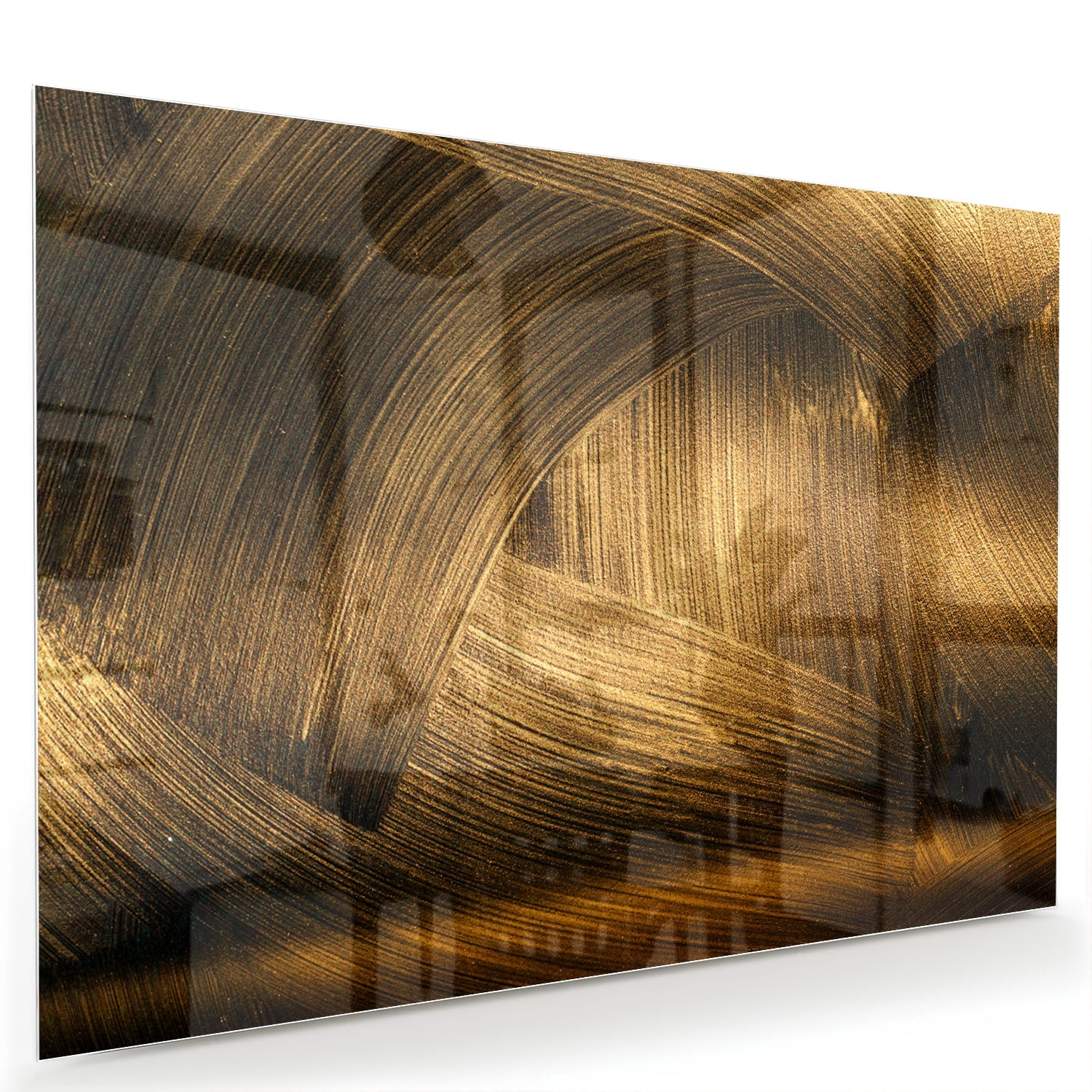 Glazen schilderij met gouden patronen aan de muur boven een houten meubel.