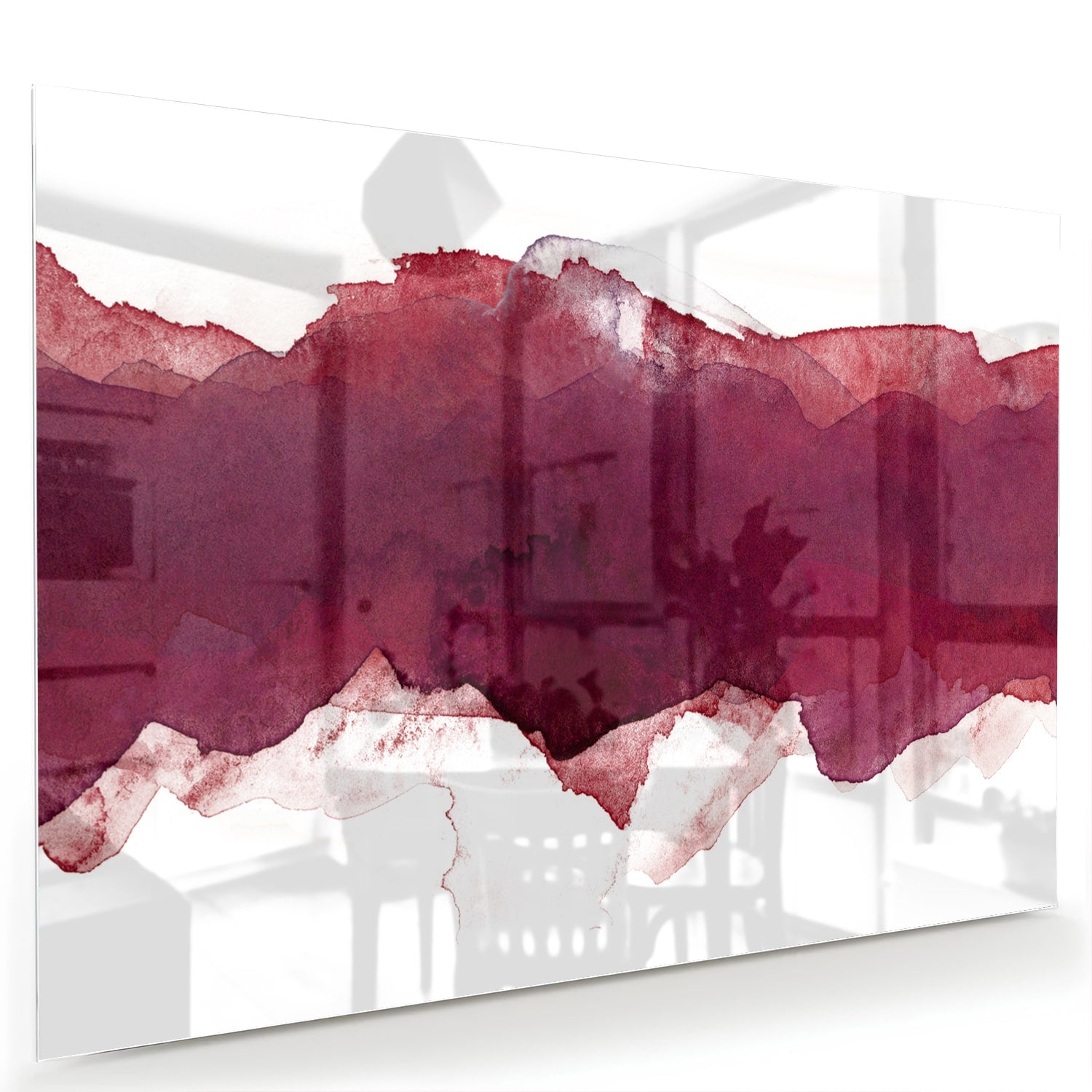 Abstract glas schilderij in dieprood gehangen boven een moderne kast