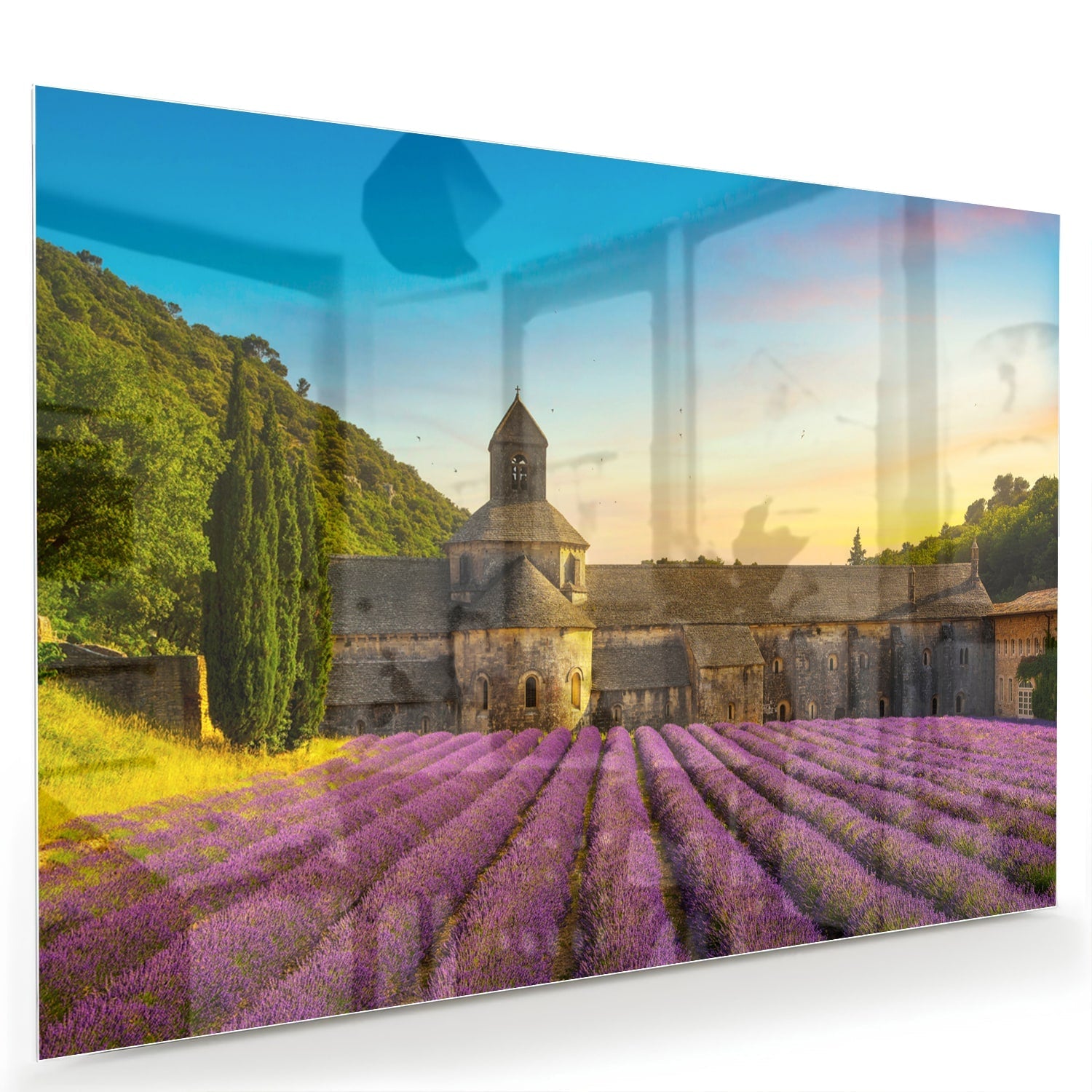 Glazen schilderij van lavendelvelden en een klooster in de Provence