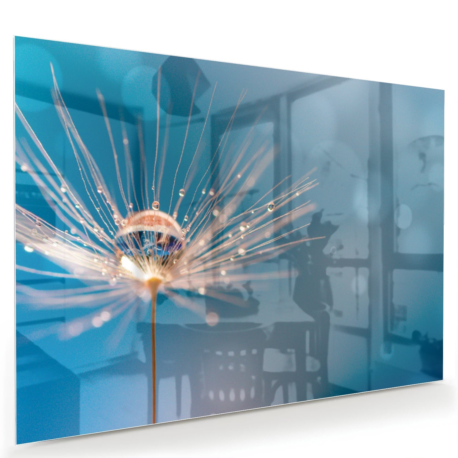Glazen schilderij van een dandelion op een blauwe achtergrond