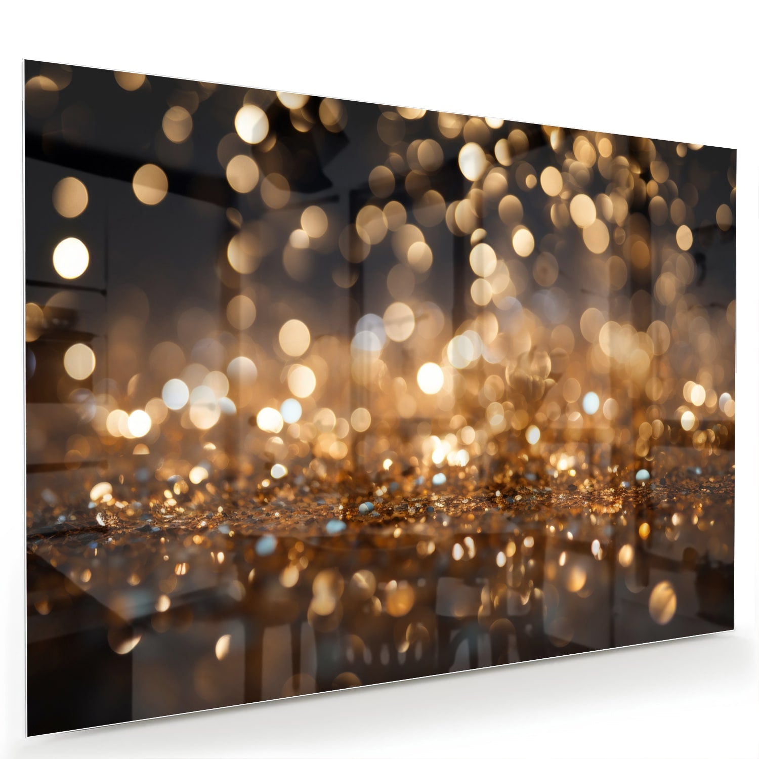 Glazen schilderij met gouden bokeh-effect aan de muur in een moderne woonkamer.