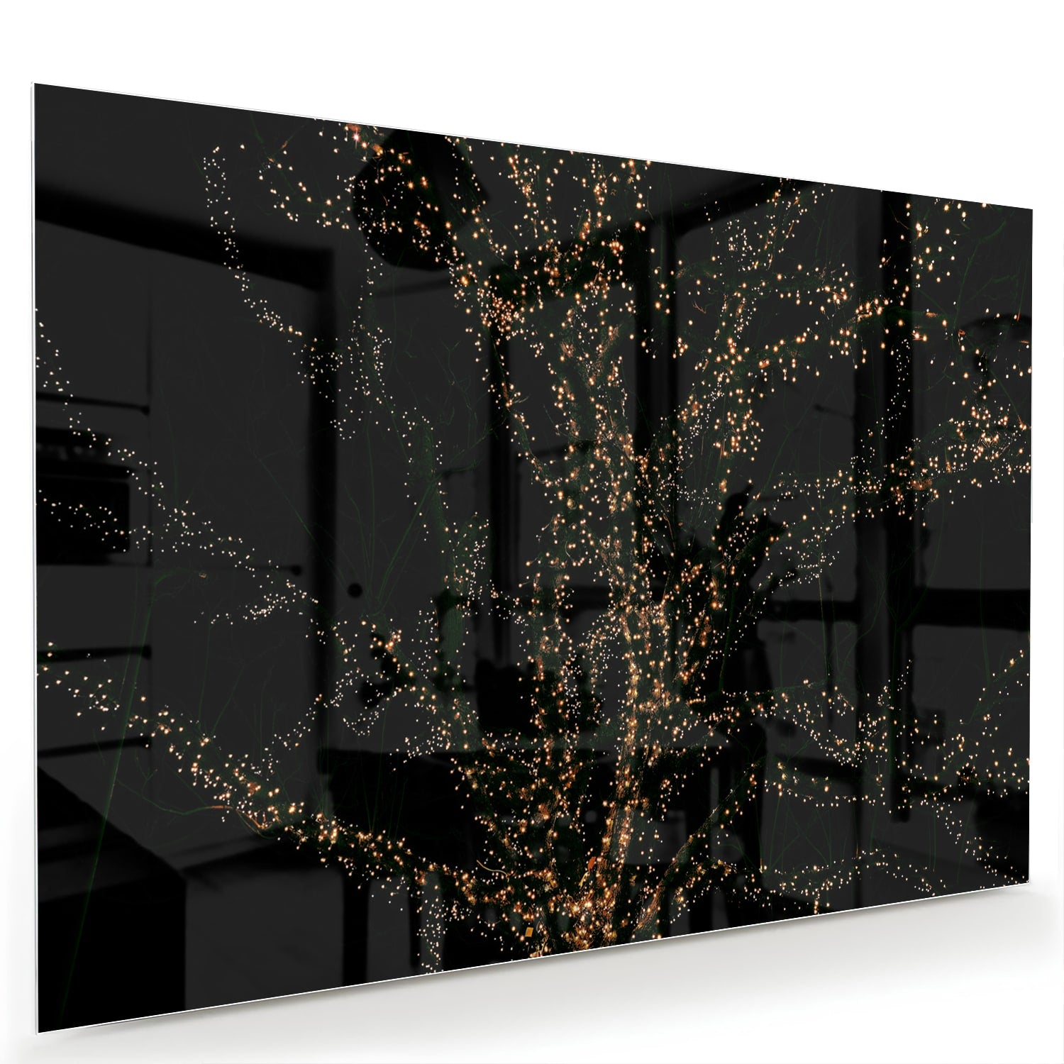 Abstract glazen schilderij met gouden takken op een zwarte achtergrond