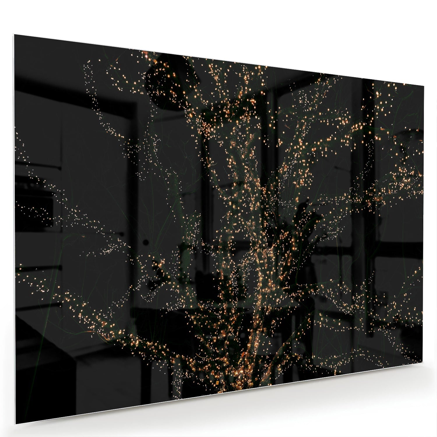 Abstract glazen schilderij met gouden takken op een zwarte achtergrond