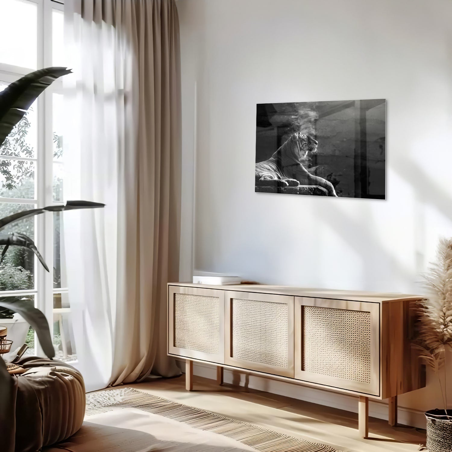 Glazen schilderij van een majestueuze tijger in zwart-wit