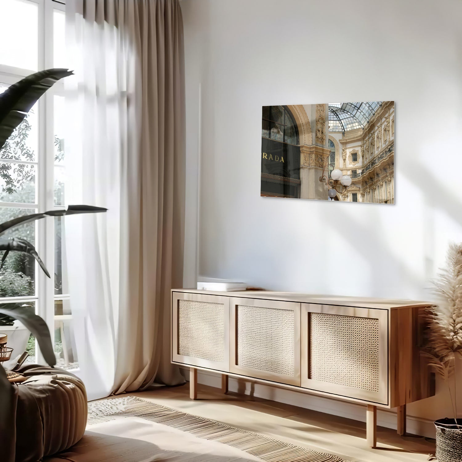Glazen schilderij van een luxe boetiek met elegante details