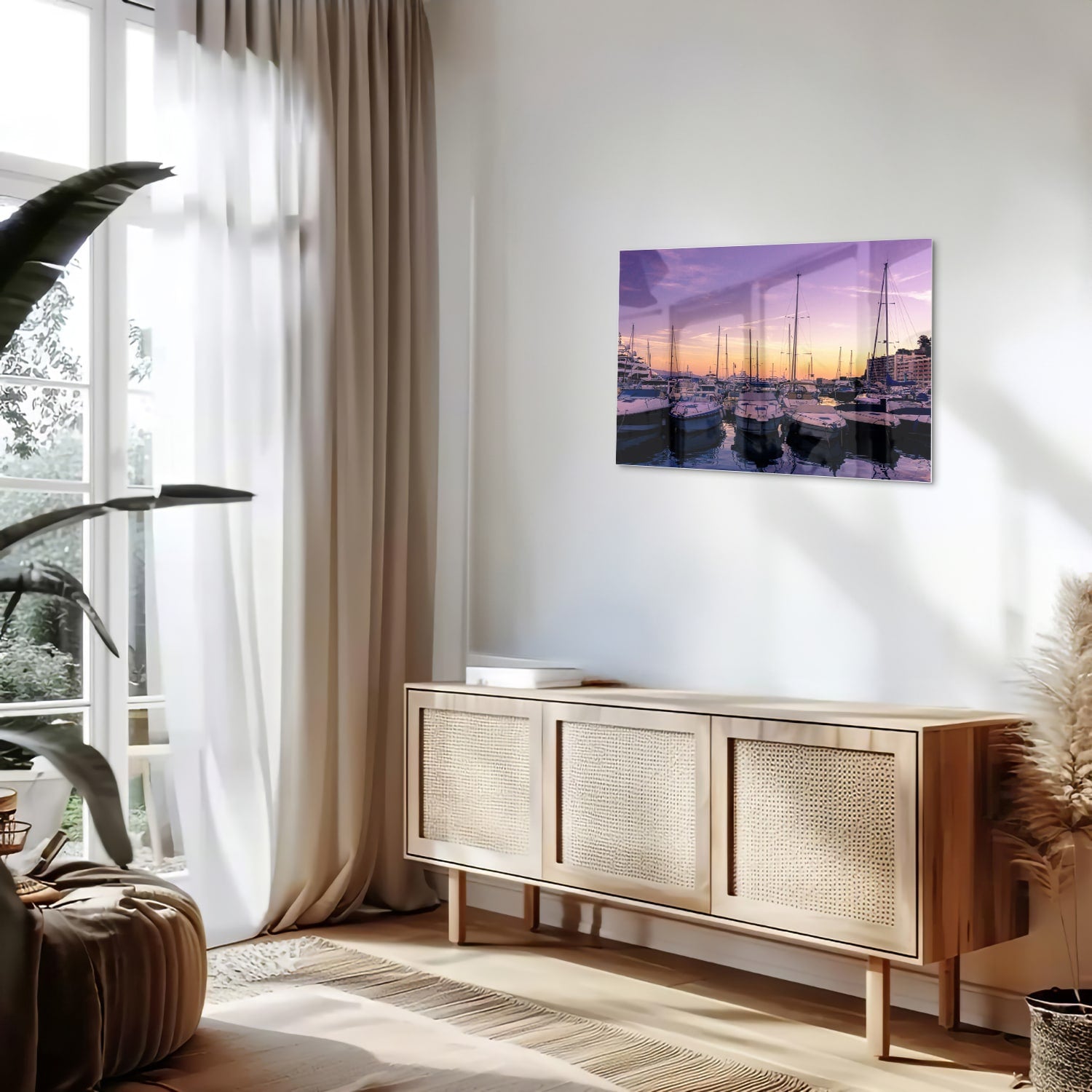 Glazen schilderij van een zonsondergang bij de haven met boten