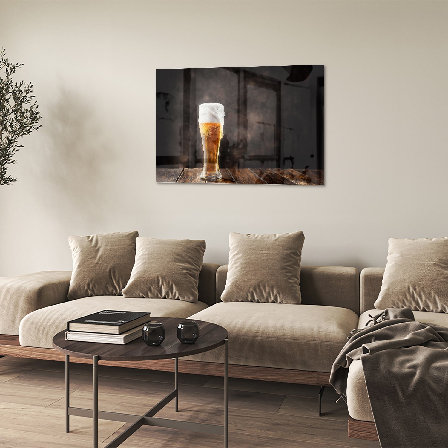 Glazen schilderij van een biertje op houten ondergrond