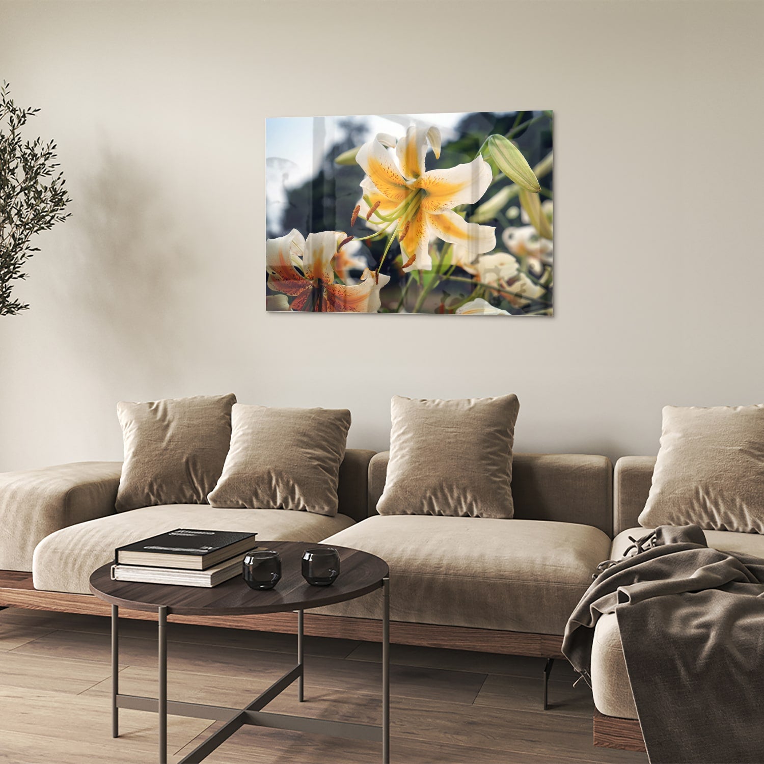 Glazen schilderij met lelies in een elegant interieur