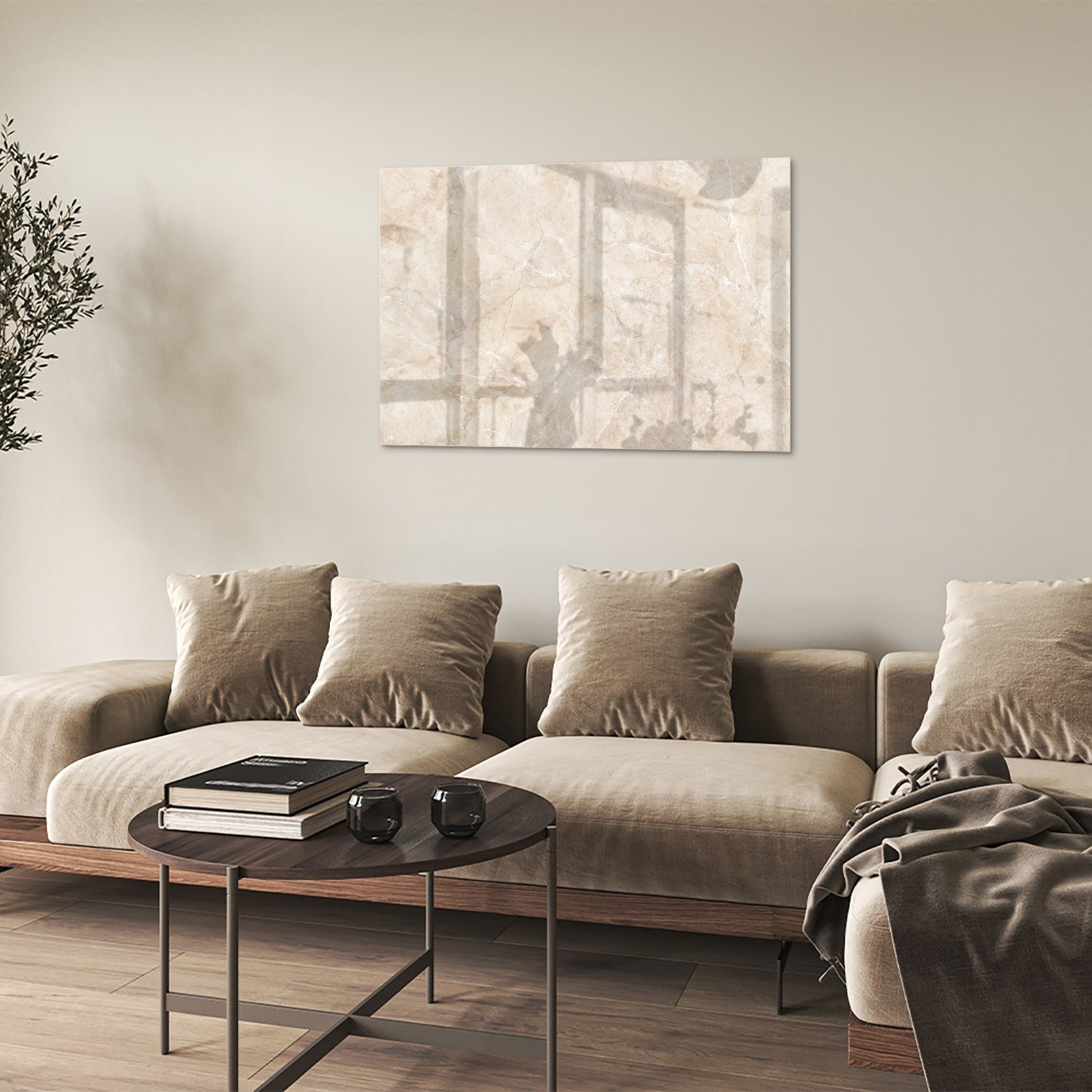 Een elegant glazen schilderij met natuurlijke tinten, perfect voor sfeervolle woonruimtes.