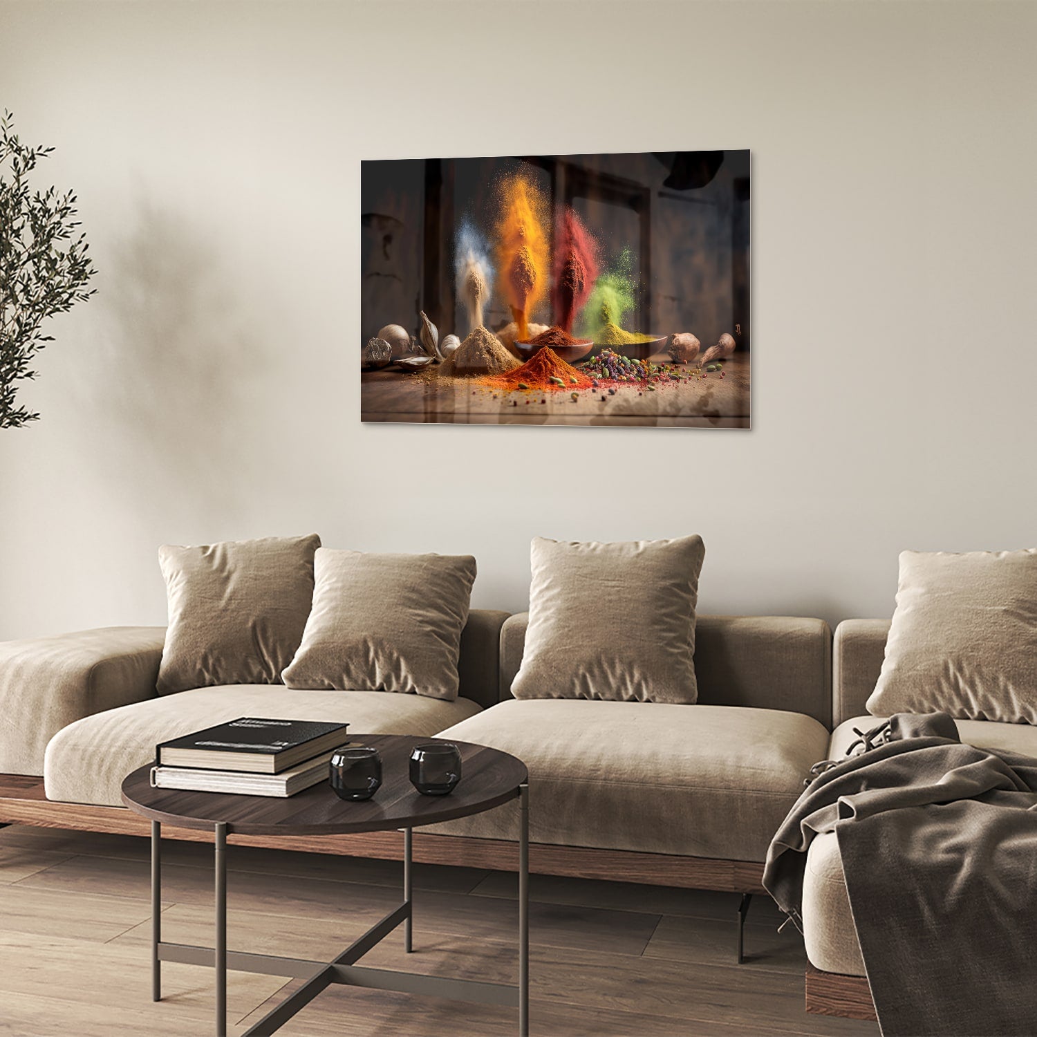 Glazen schilderij met een kleurrijke weergave van specerijen op een houten tafel.