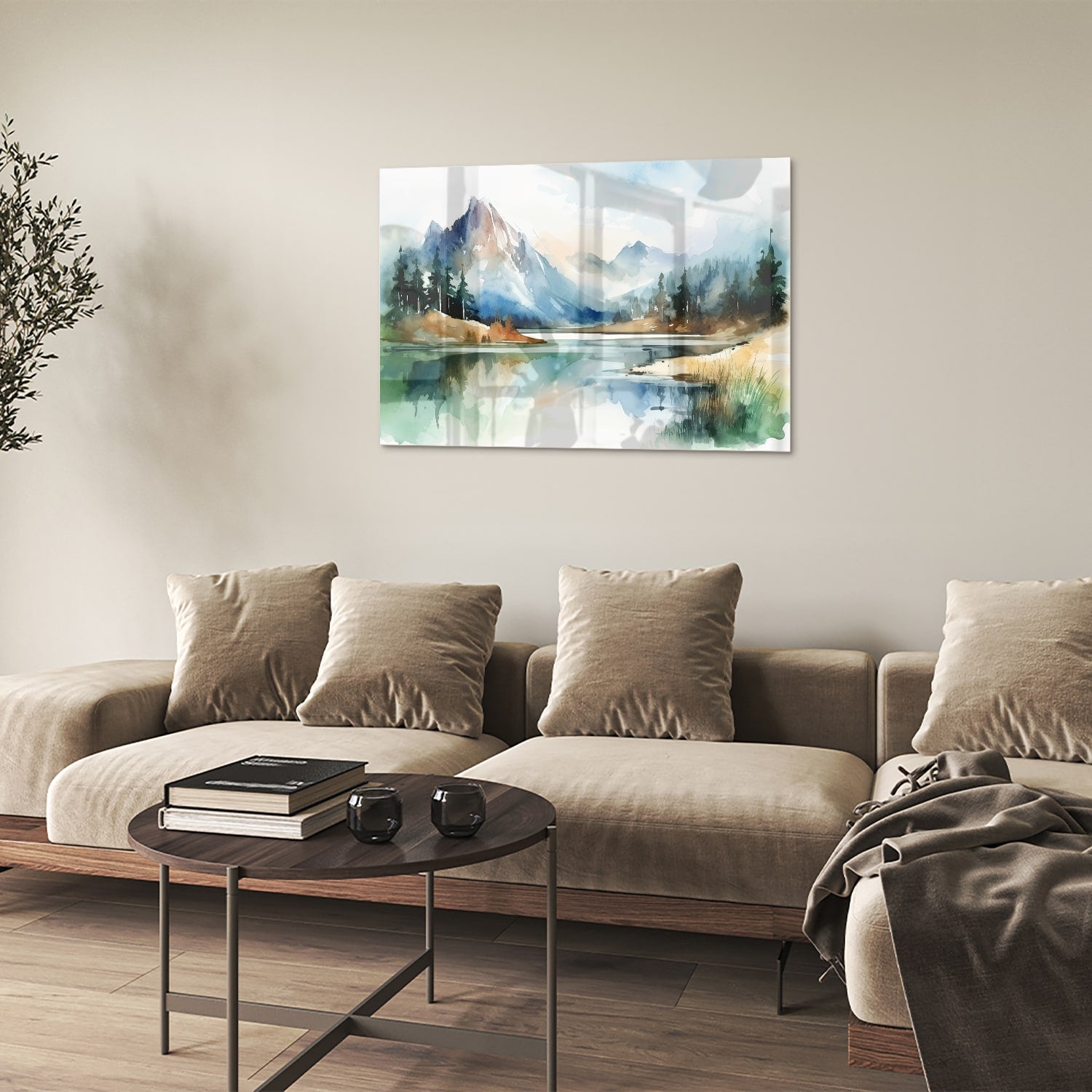 Glazen schilderij met een landschap van bergen en een meer in waterverfstijl.