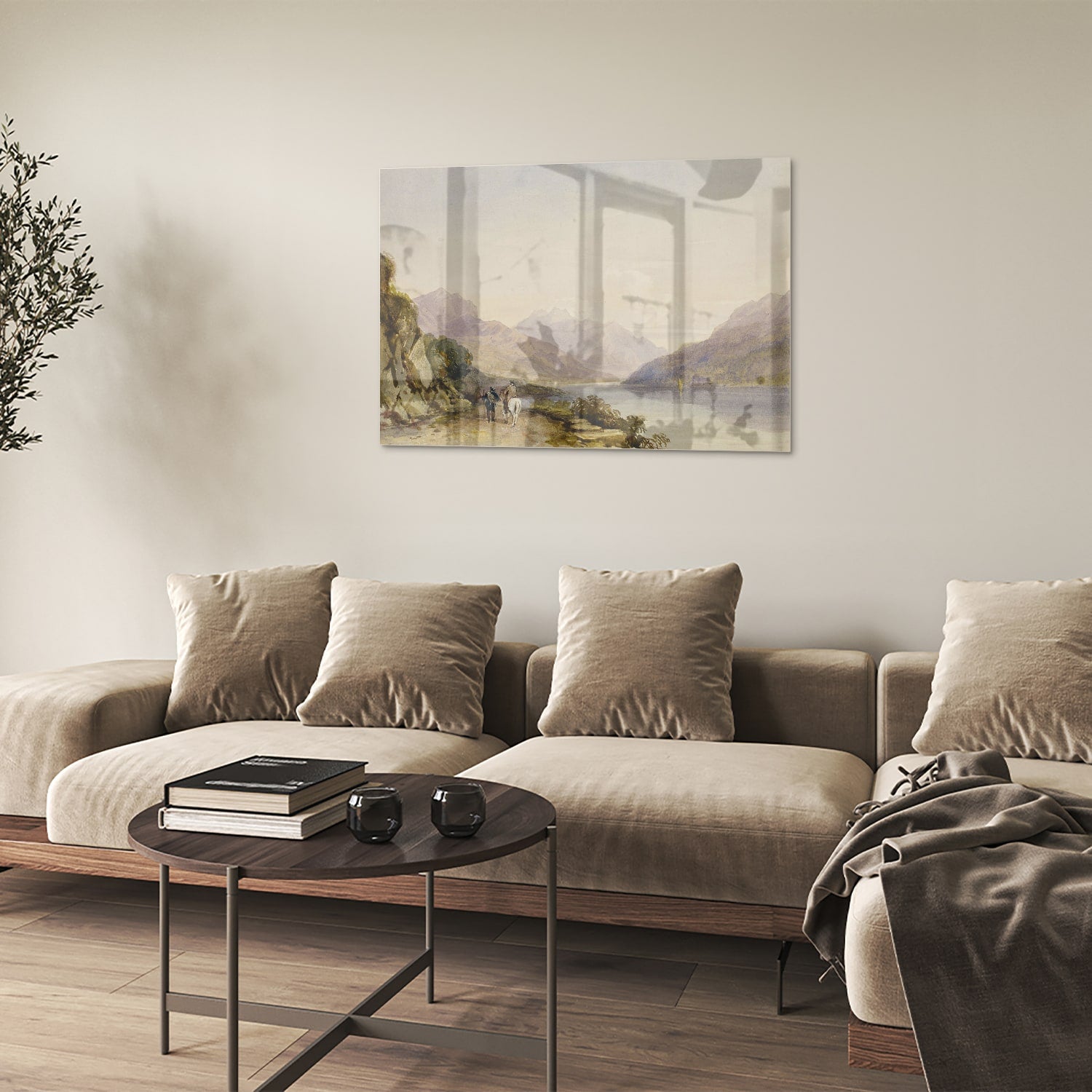 Glazen schilderij van een serene natuurlijke landschaapscne met bergen en water.