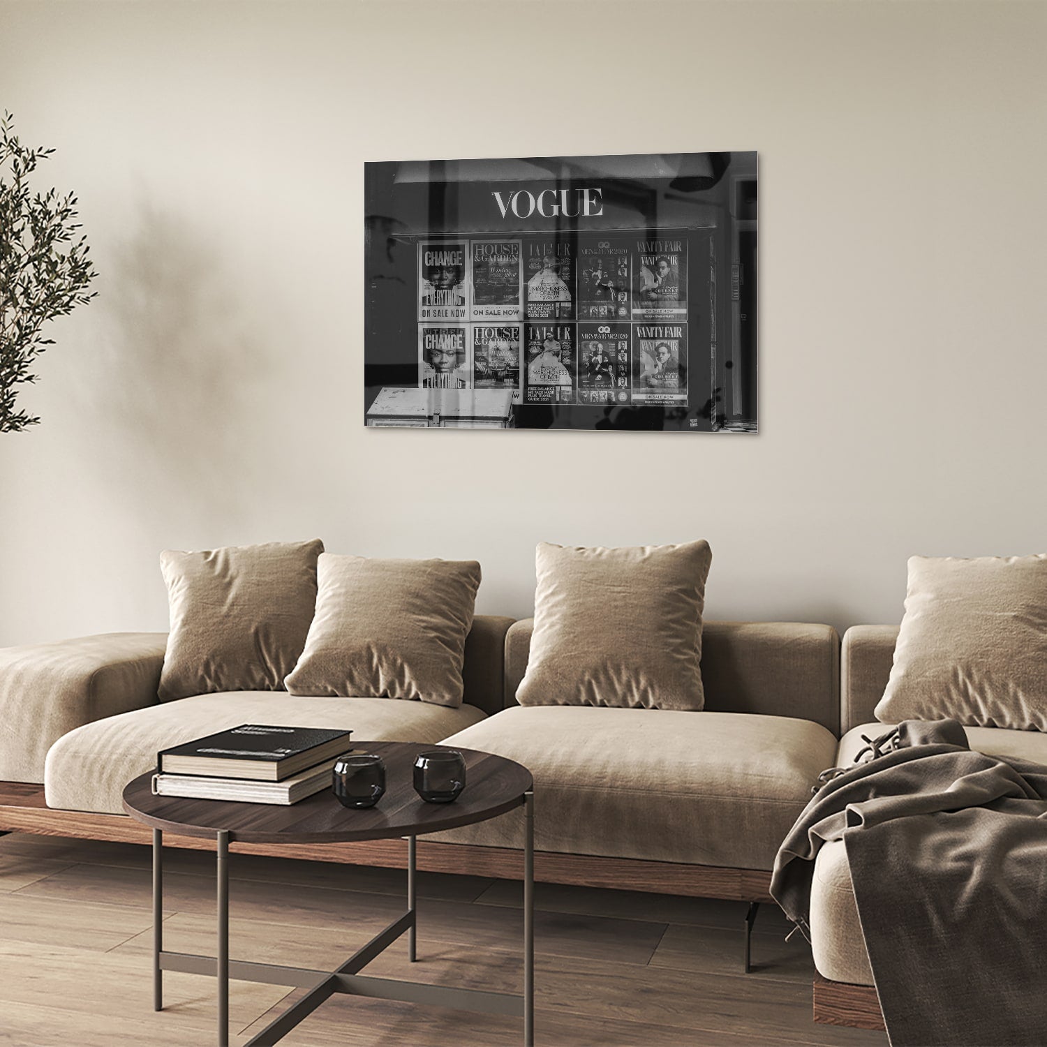 Glazen schilderij van Vogue met modecovers in modern interieur