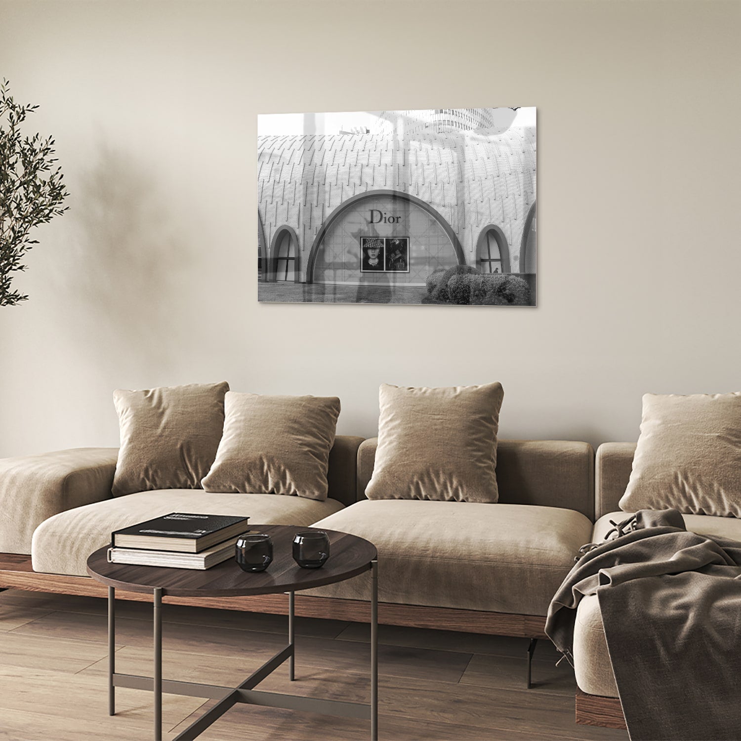 Glazen schilderij van de Dior etalage in zwart-wit, perfect voor interieurdecoratie