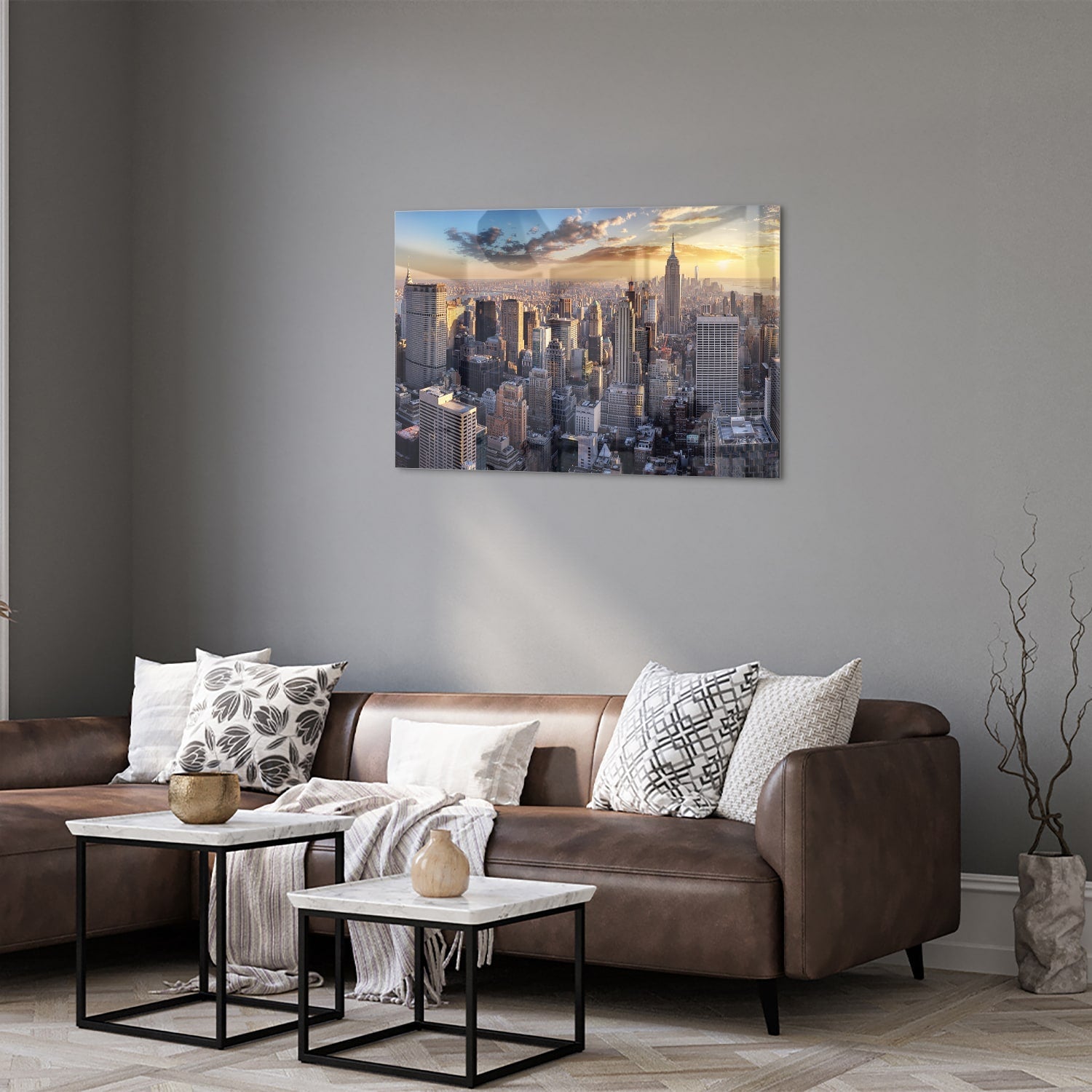 Glazen schilderij van de skyline van New York bij zonsondergang.