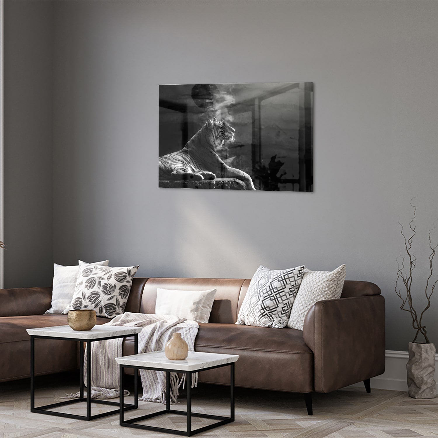 Glazen schilderij van een majestueuze tijger in zwart-wit