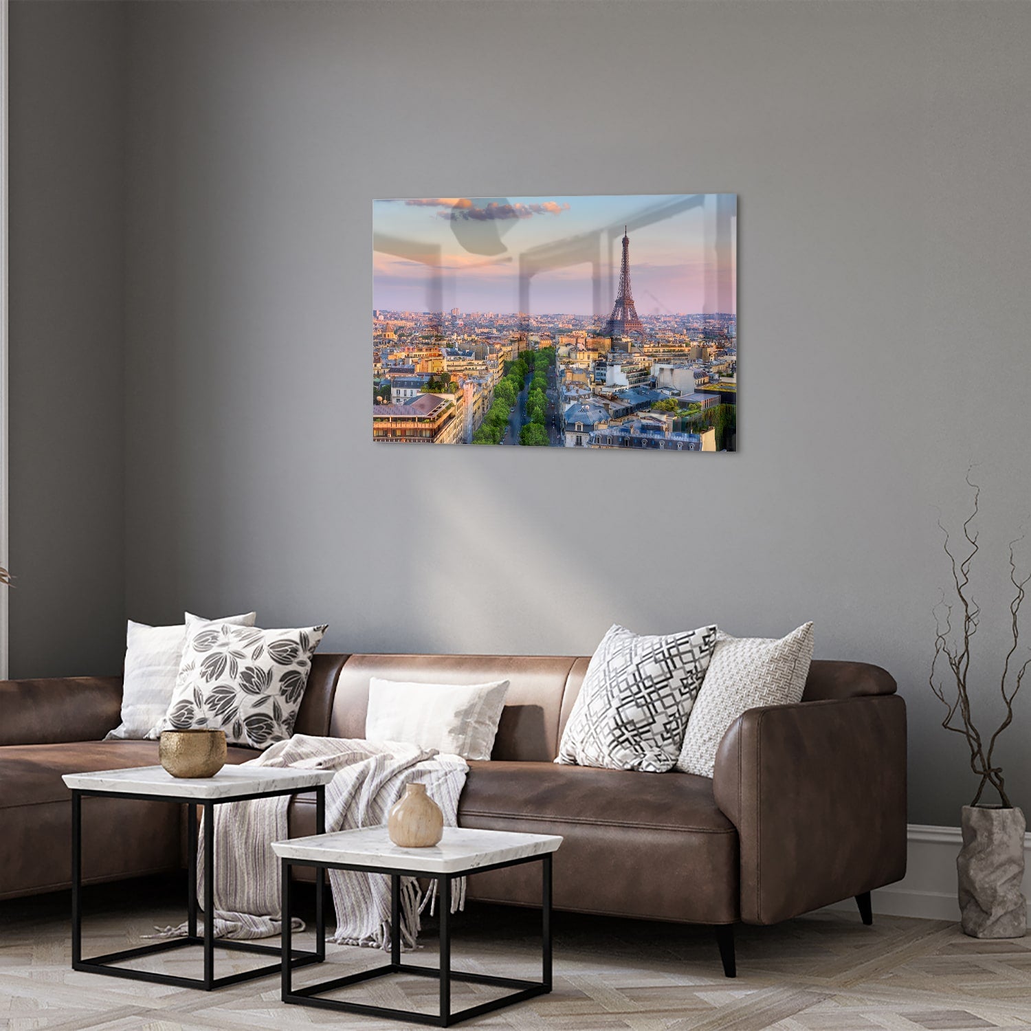 Glas schilderij van de Eiffeltoren in Parijs bij zonsondergang