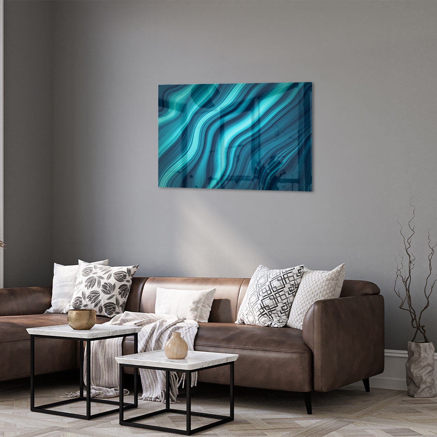 Moderne glazen schilderij met blauwe en groene golven aan de muur
