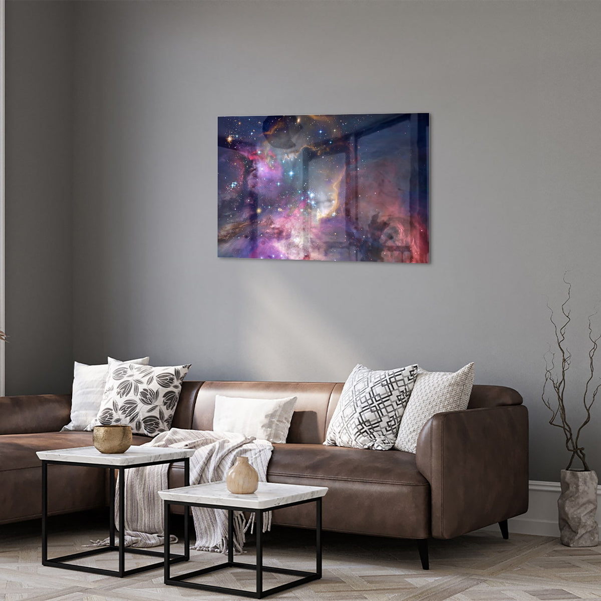 Glazen schilderij met een prachtig universum en sterren op een wand
