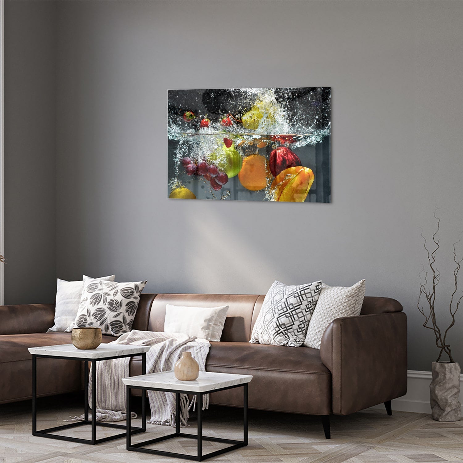 Glazen schilderij met kleurrijk fruit en sprankelend water