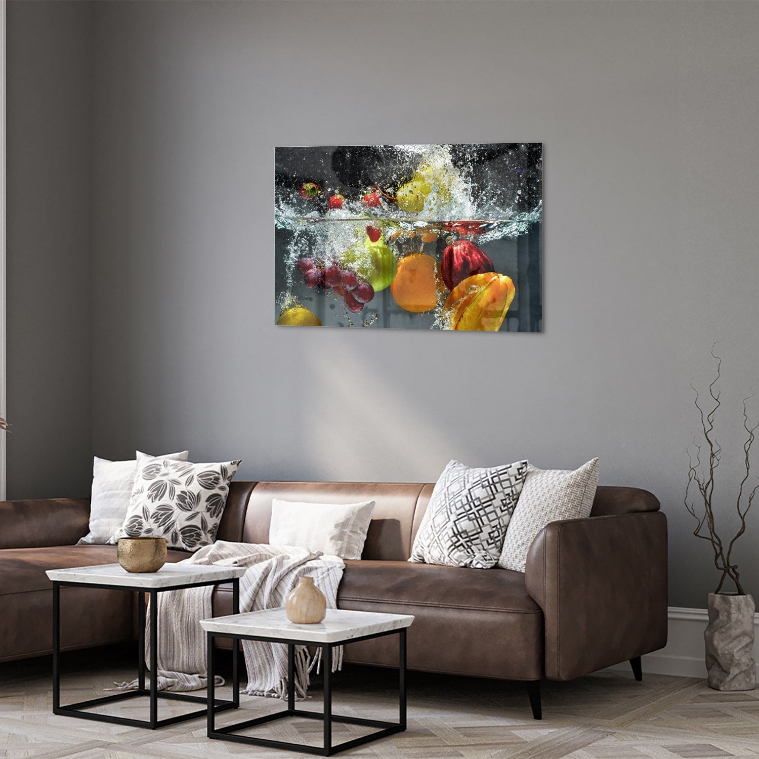 Glazen schilderij met kleurrijk fruit en sprankelend water