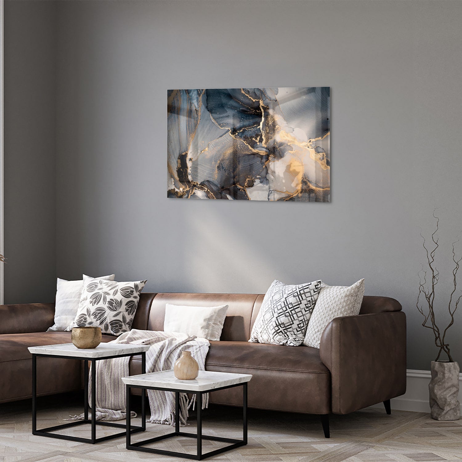 Elegant glazen schilderij met blauwe en gouden abstracte lagen