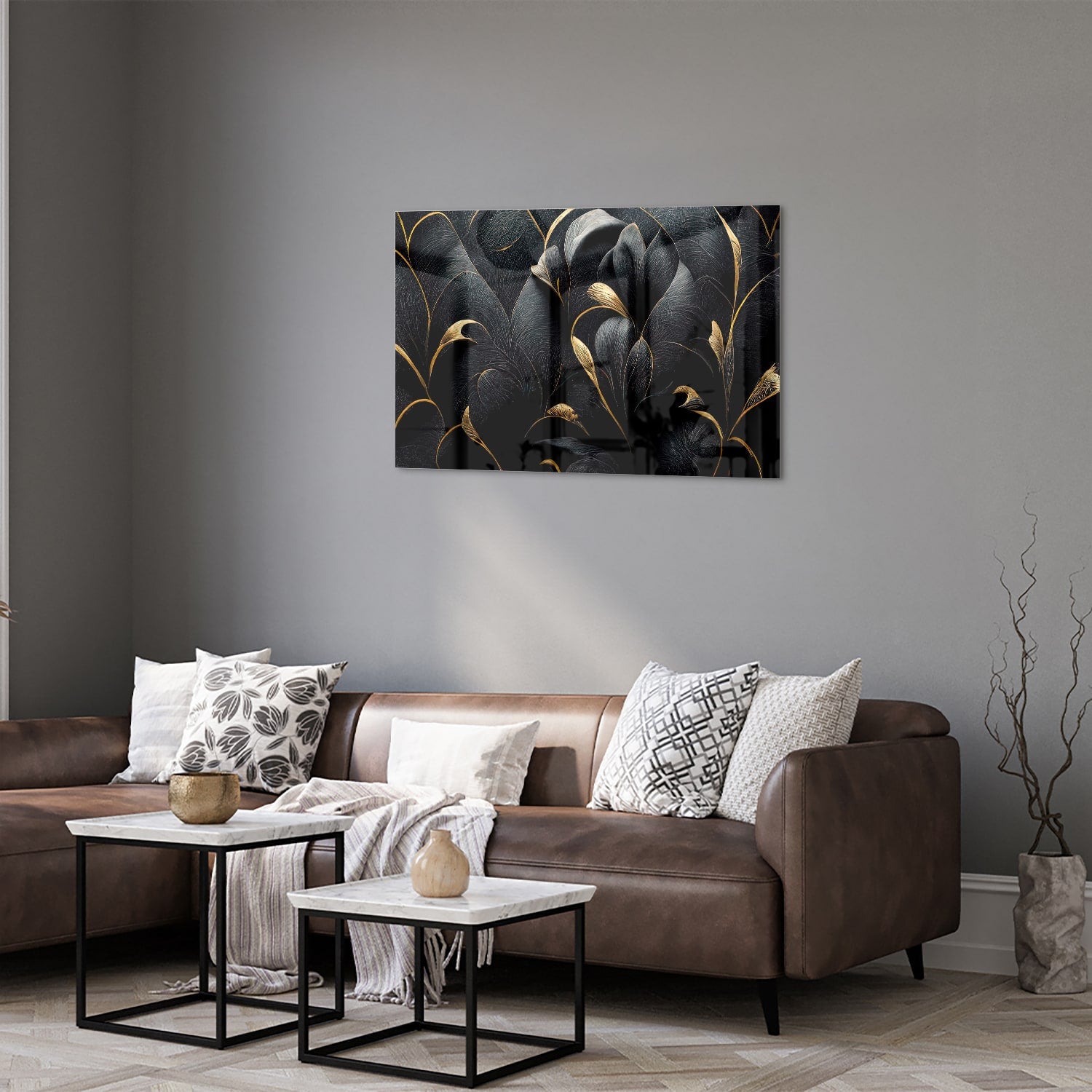 Glazen schilderij met gouden bladeren op een zwarte achtergrond, perfect voor interieur decoratie.