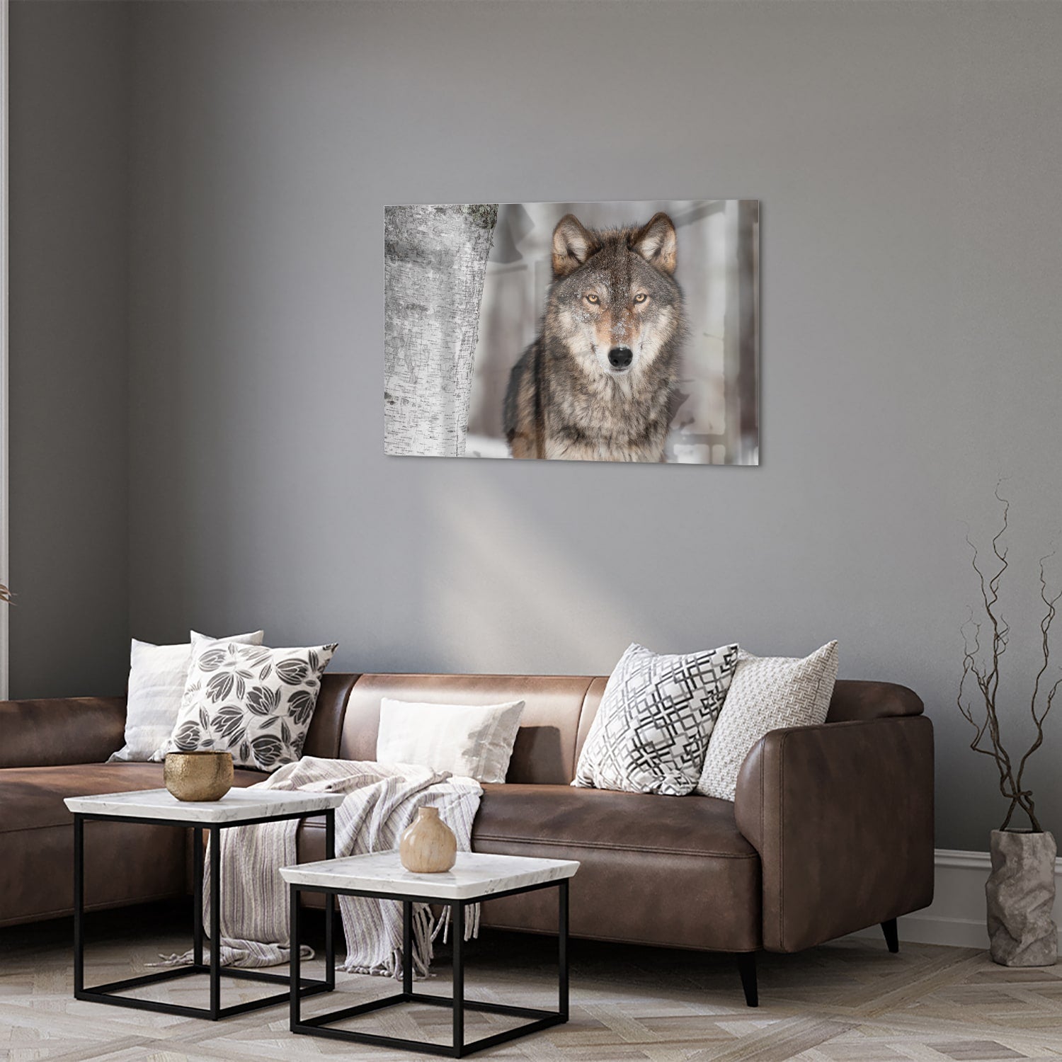 Glazen schilderij van een wolf met indrukwekkende blik in een interieur