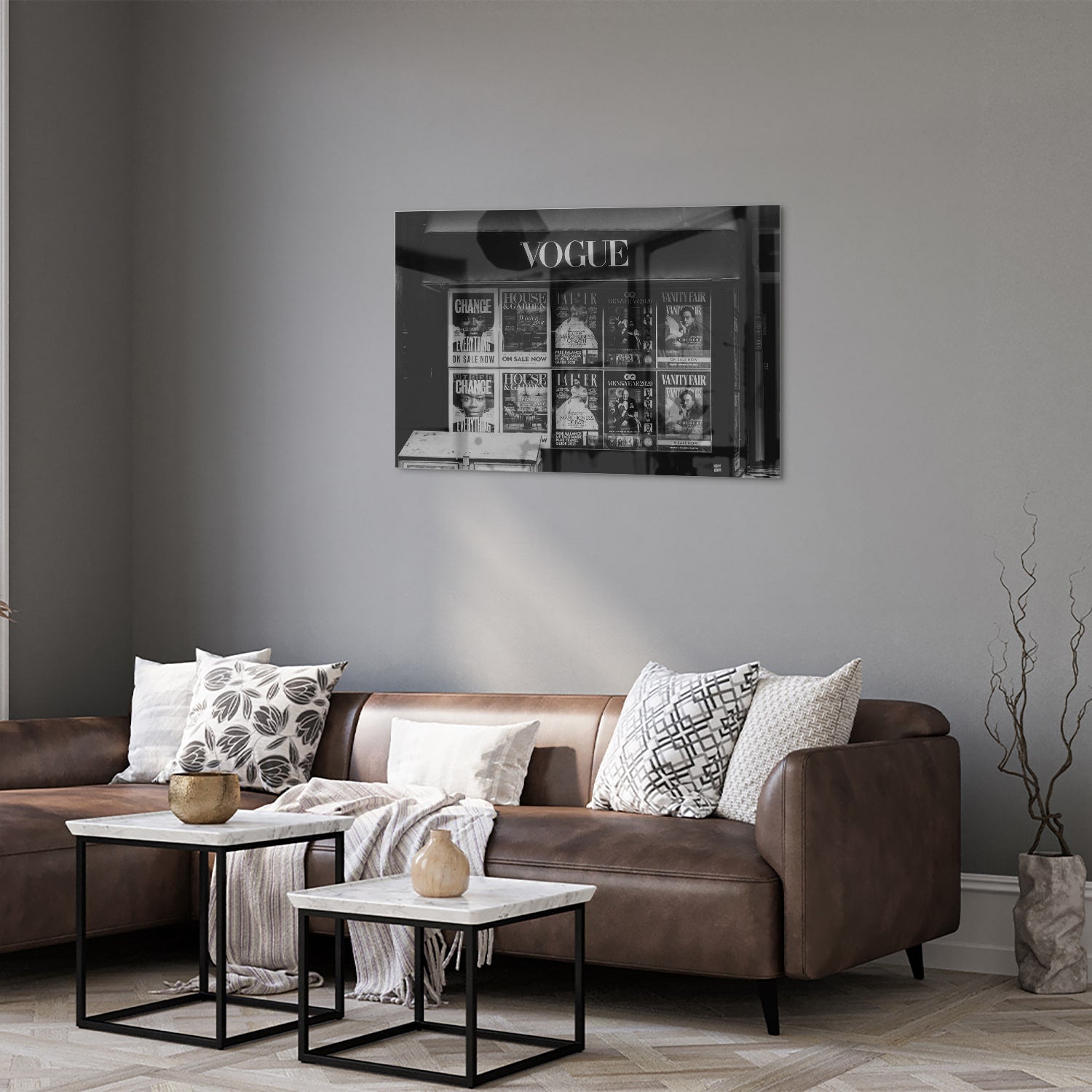 Glazen schilderij van Vogue met modecovers in modern interieur